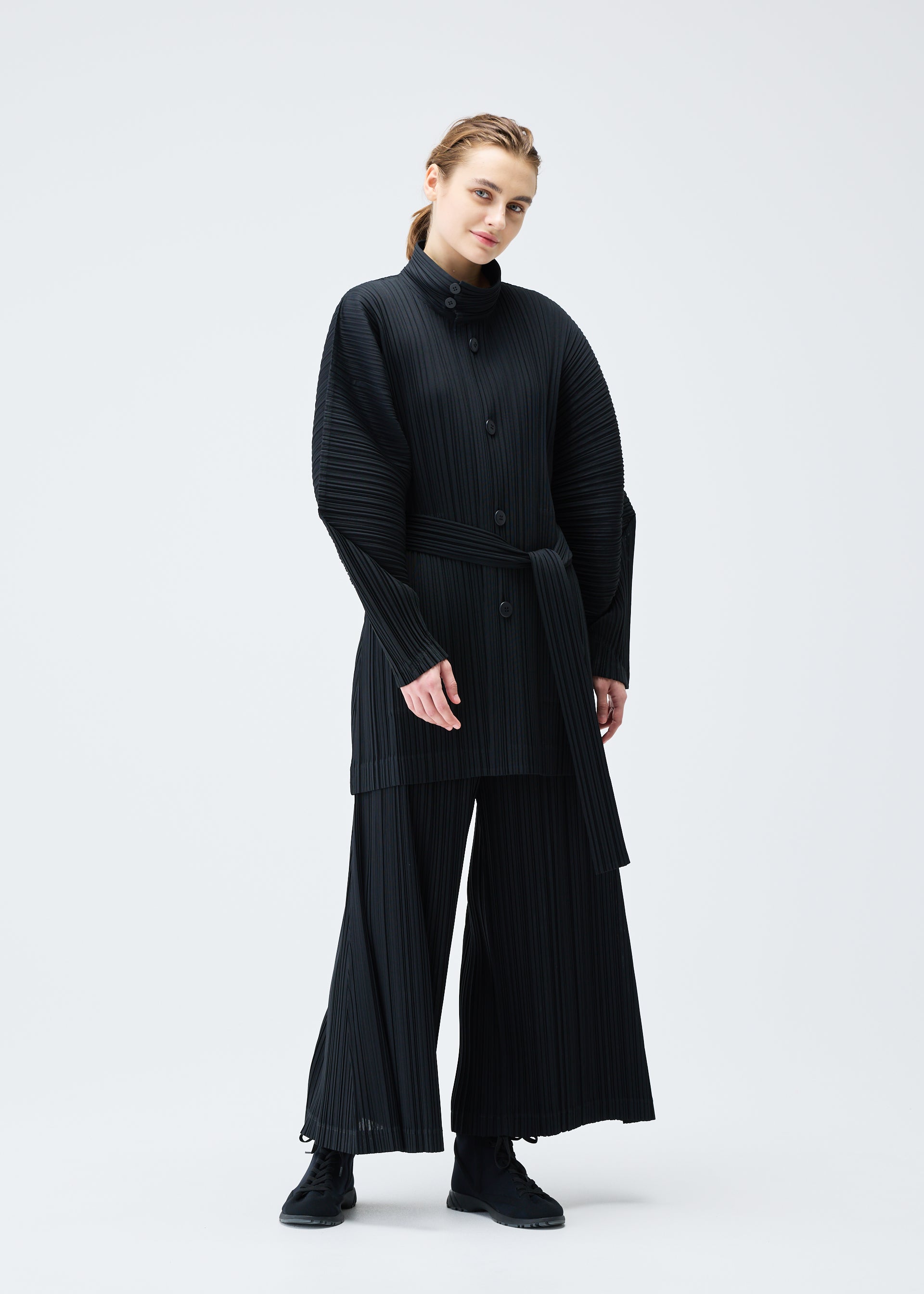WOOL PLEATS – isseymiyake.com