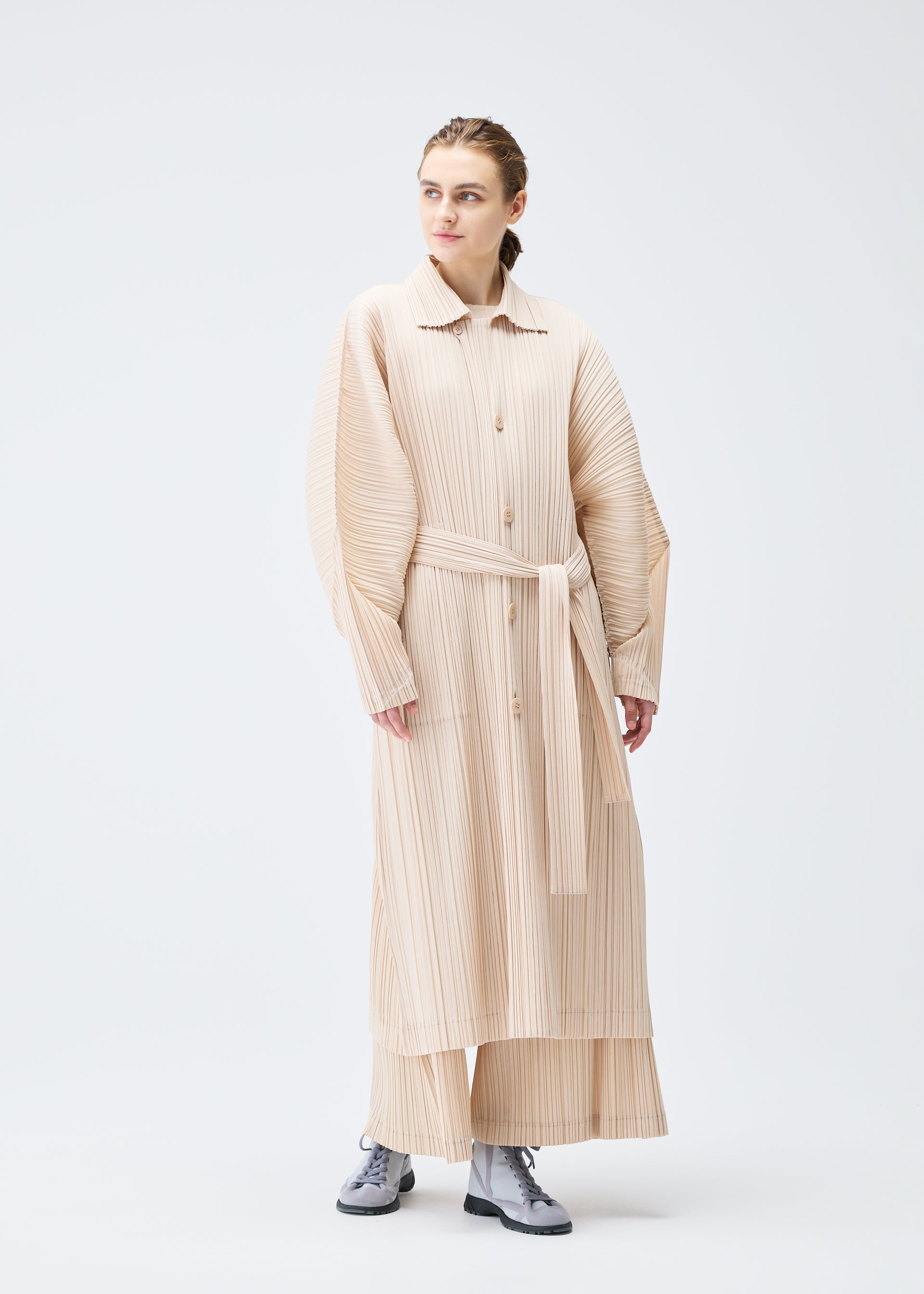 WOOL PLEATS – isseymiyake.com