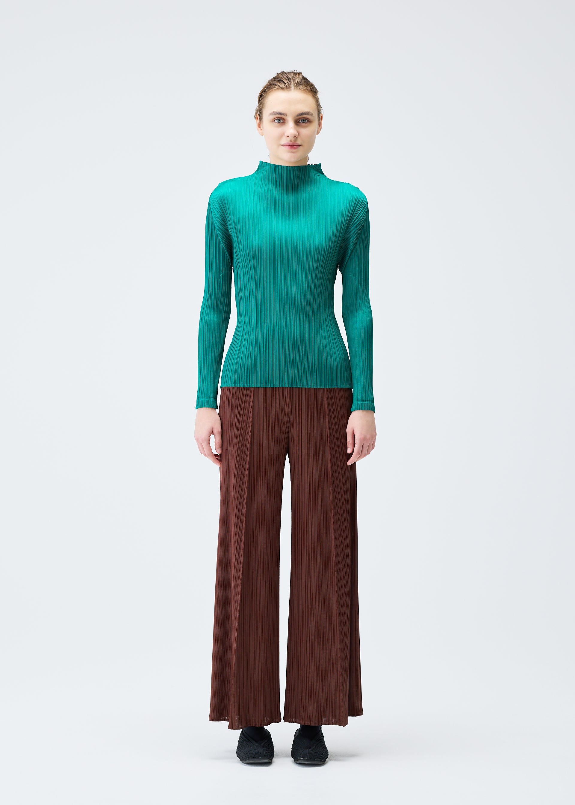 PLEATS PLEASE ISSEY MIYAKE – isseymiyake.com