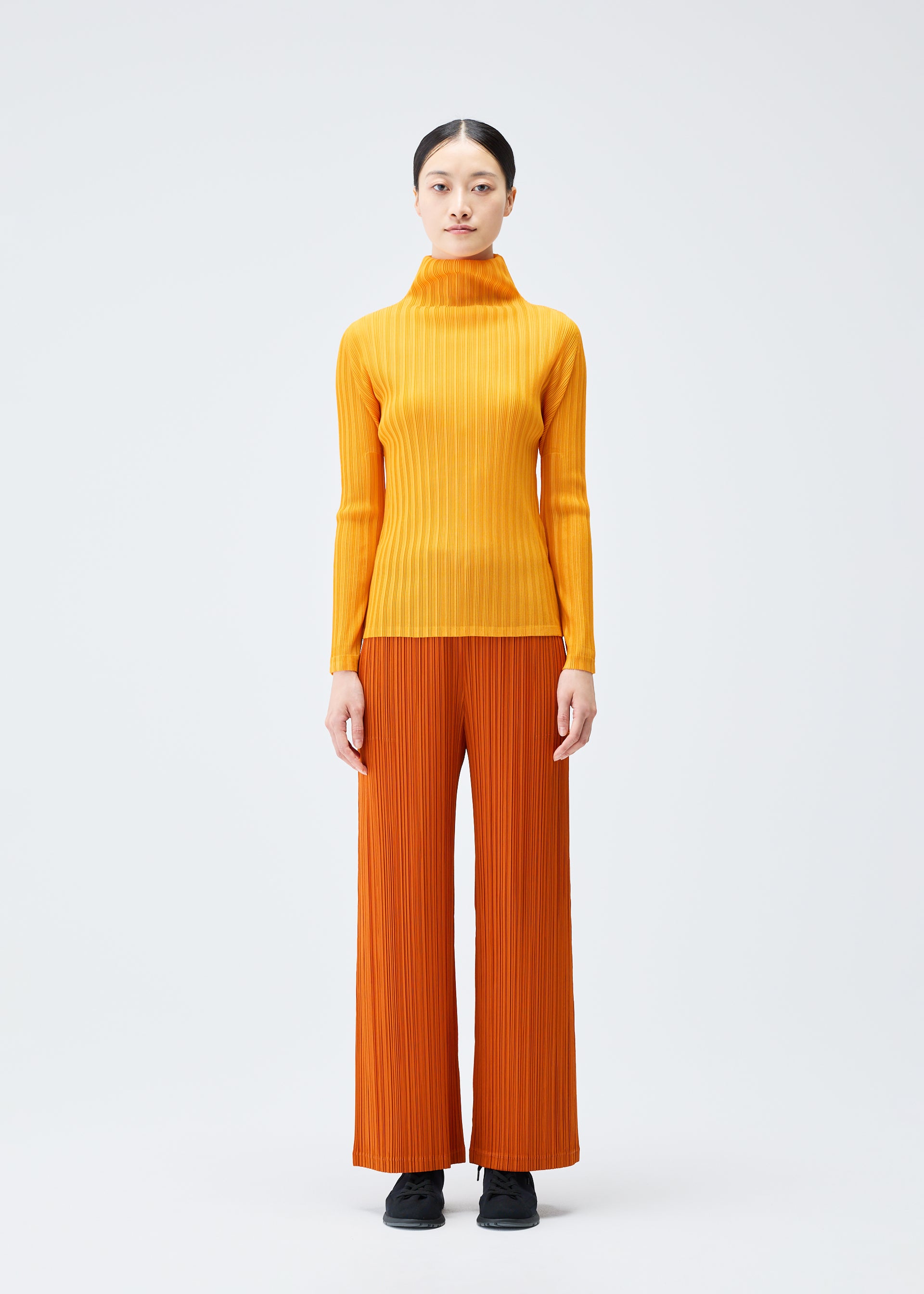 LOOP BOTTOMS – isseymiyake.com