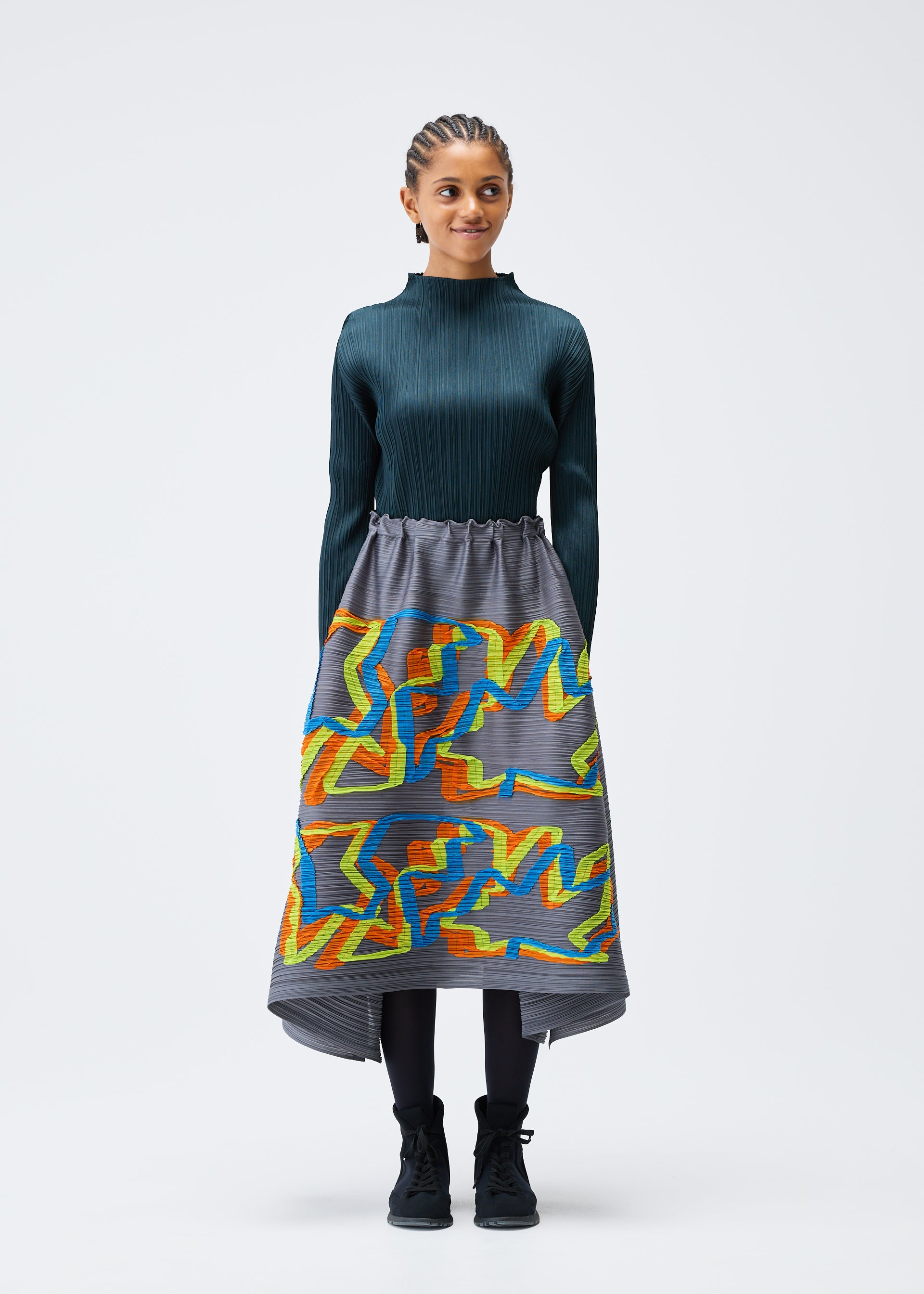 PLEATS PLEASE ISSEY MIYAKE – isseymiyake.com