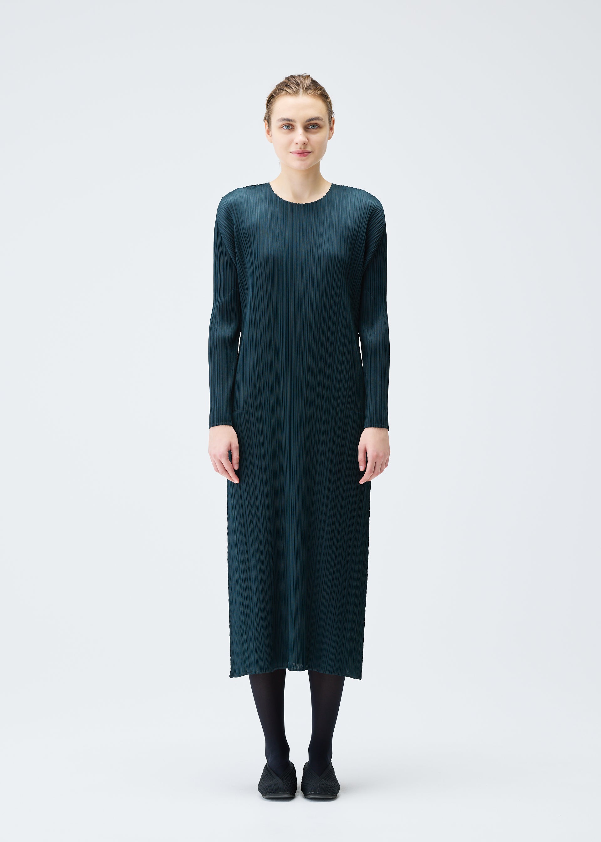 PLEATS PLEASE ISSEY MIYAKE – isseymiyake.com