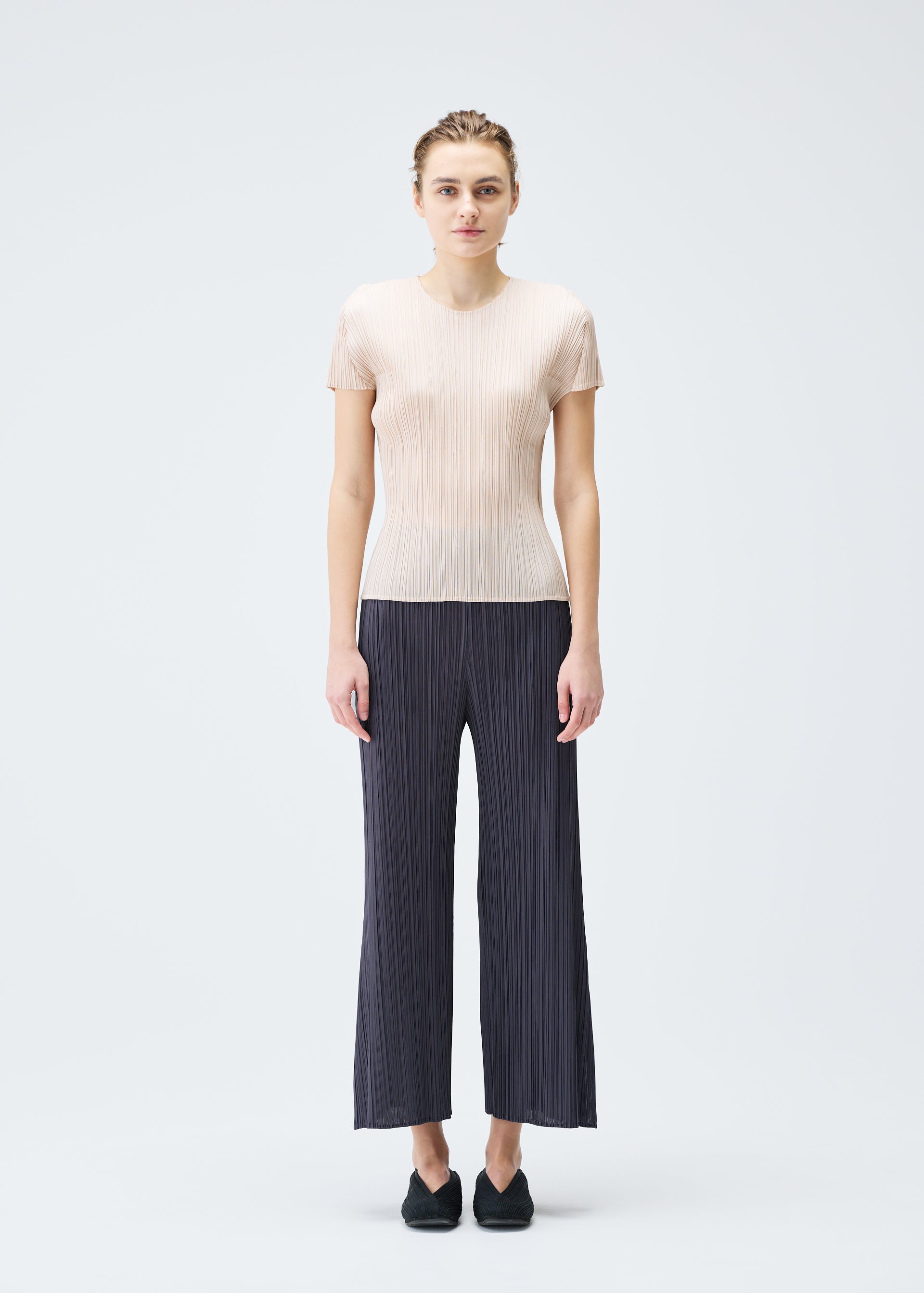 MONTHLY COLORS : JULY – isseymiyake.com
