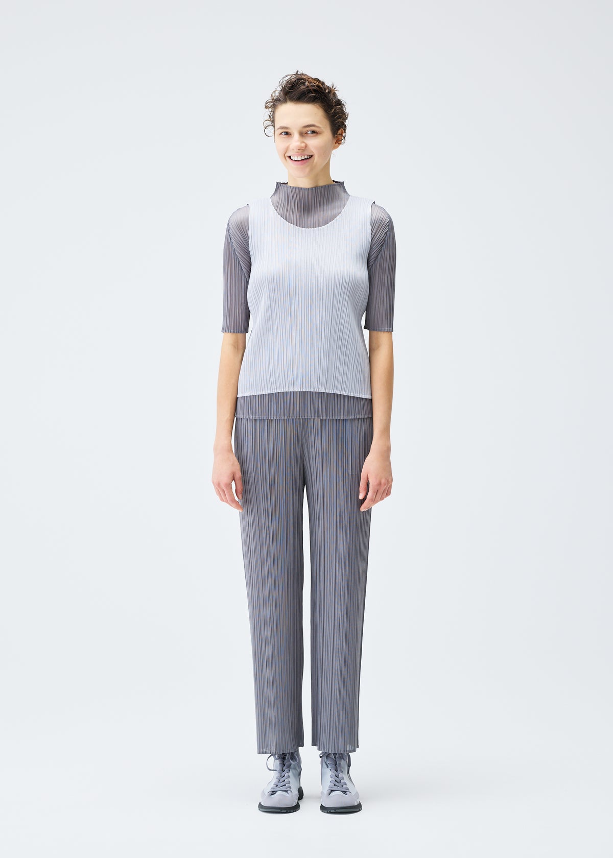 LUCID PLEATS、ウィメンズ_トップス_トップ、着用画像1