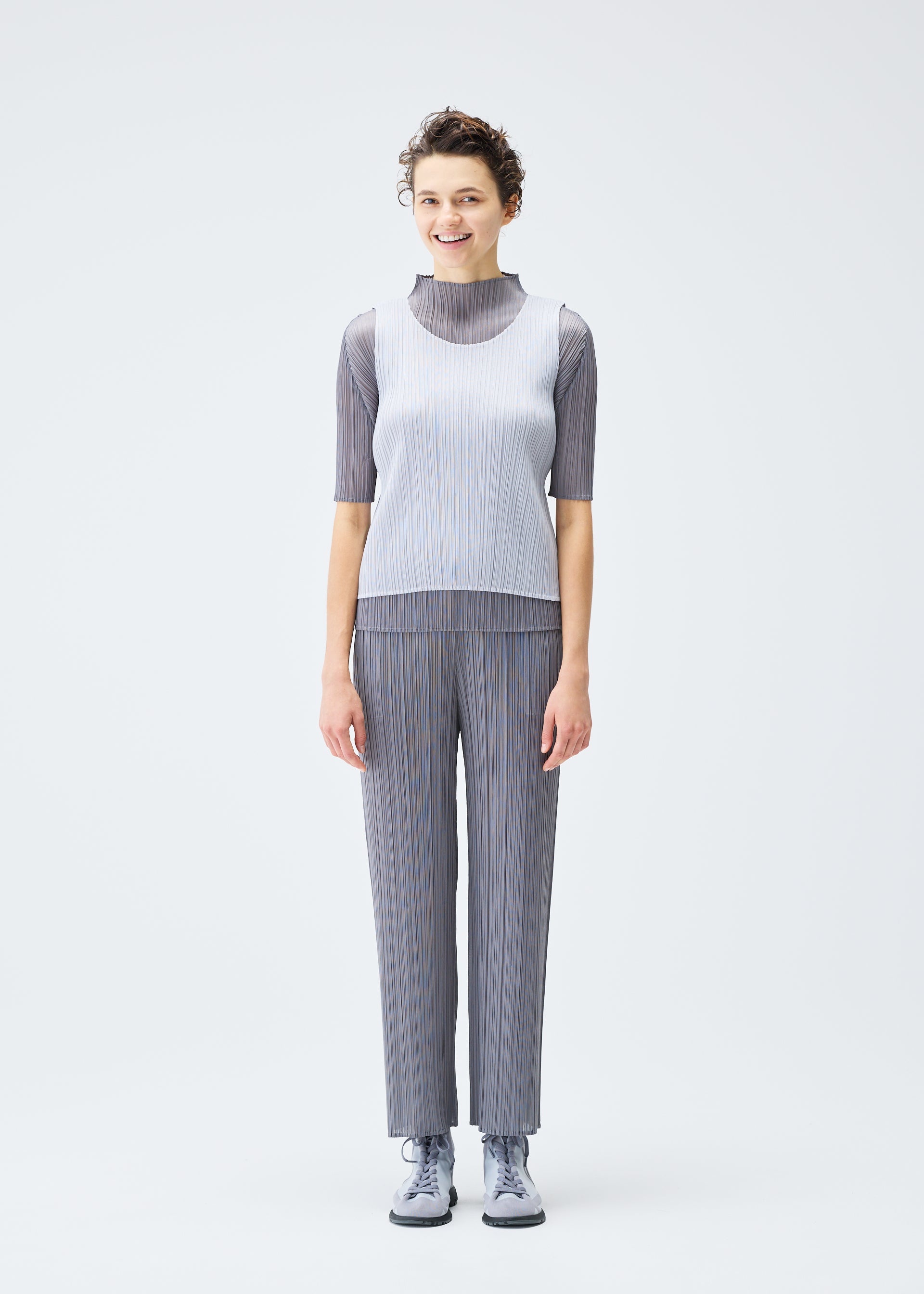 LUCID PLEATS、ウィメンズ_トップス_トップ、着用画像1