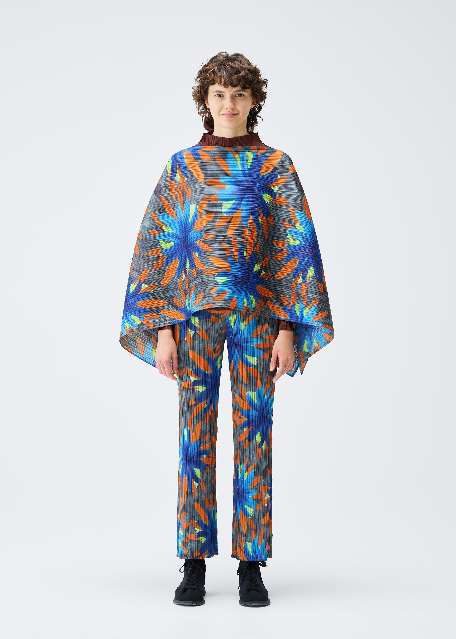 PLEATS PLEASE ISSEY MIYAKE – isseymiyake.com