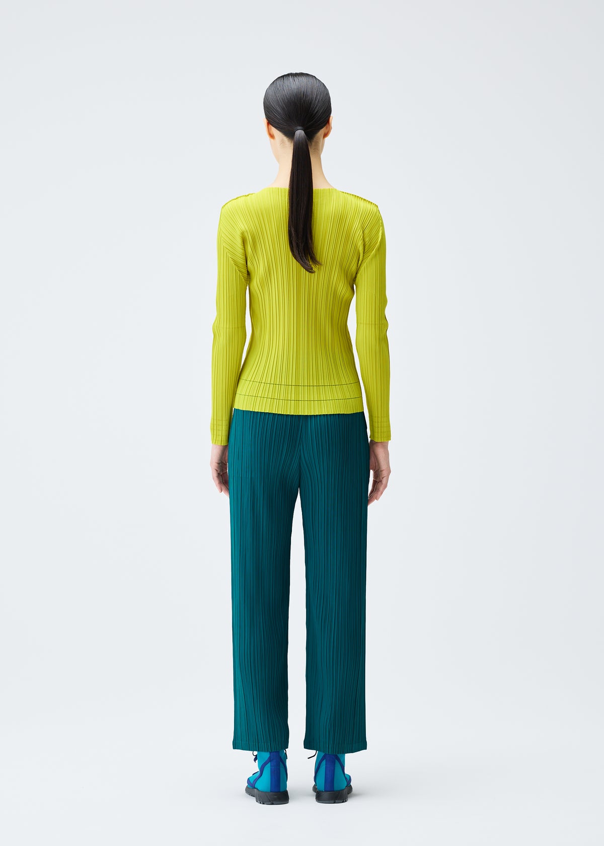 SOFT PLEATS、ウィメンズ_トップス_トップ、着用画像3
