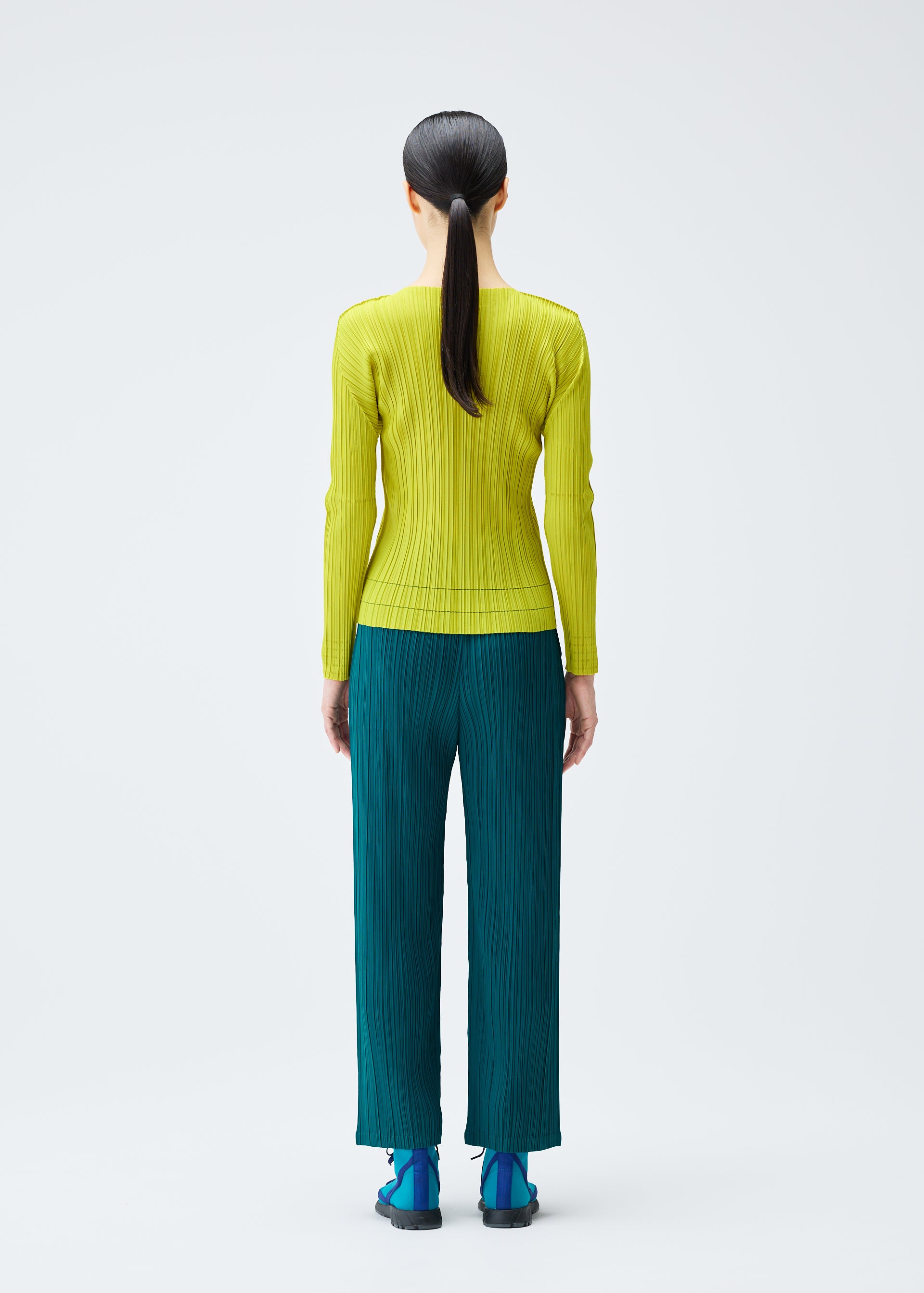 SOFT PLEATS、ウィメンズ_トップス_トップ、着用画像3