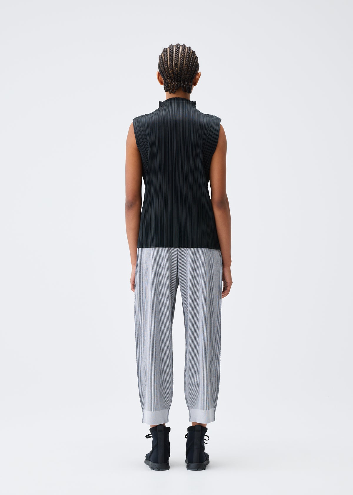 A-POC FORM、ウィメンズ_パンツ、着用画像3