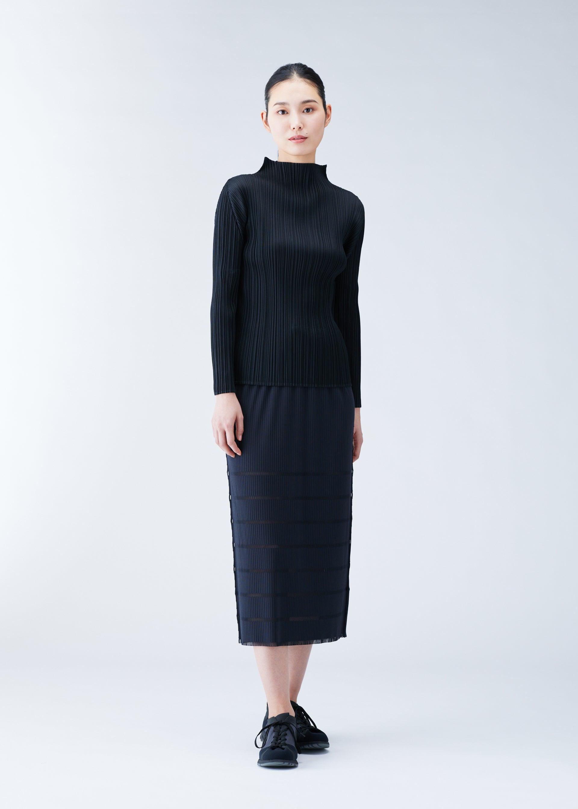 ISSEY MIYAKE A-POC ダークパープル フレアスカート ISSEY MIYAKE A-POC ダークパープル フレアスカート ISSEY MIYAKE A