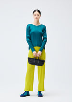 PLEATS BOSTON BAG、バッグ&財布_ハンドバッグ、着用画像1