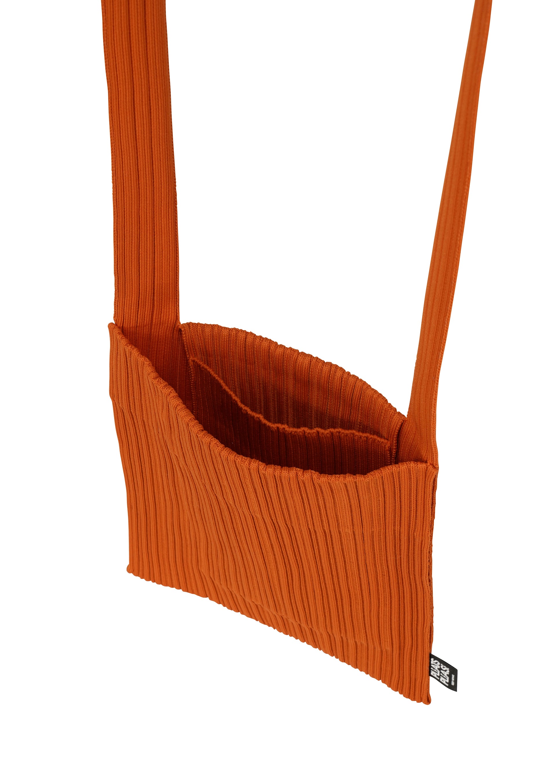 CREPE KNIT BAG – isseymiyake.com