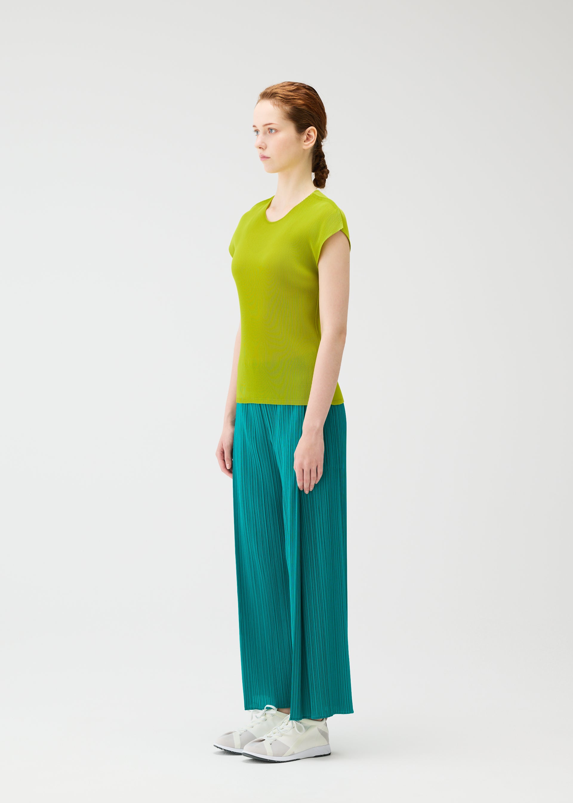 MIST JUNE – isseymiyake.com