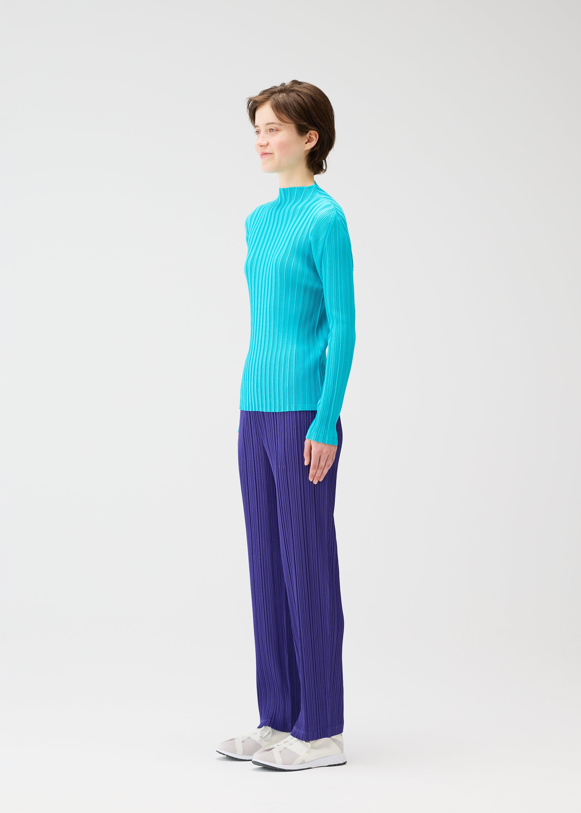 RIB PLEATS JANUARY – isseymiyake.com