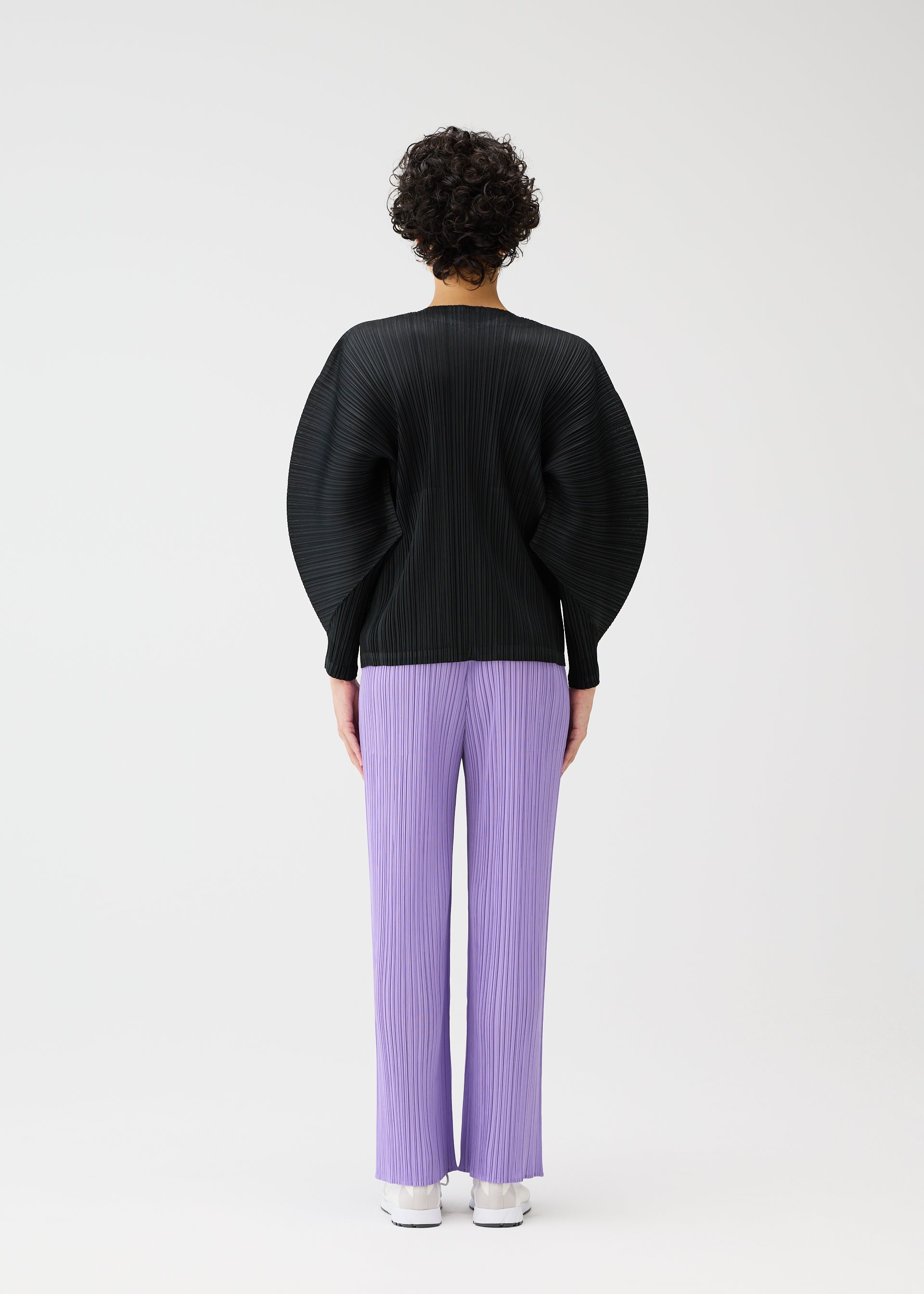 MONTHLY COLORS : APRIL – isseymiyake.com