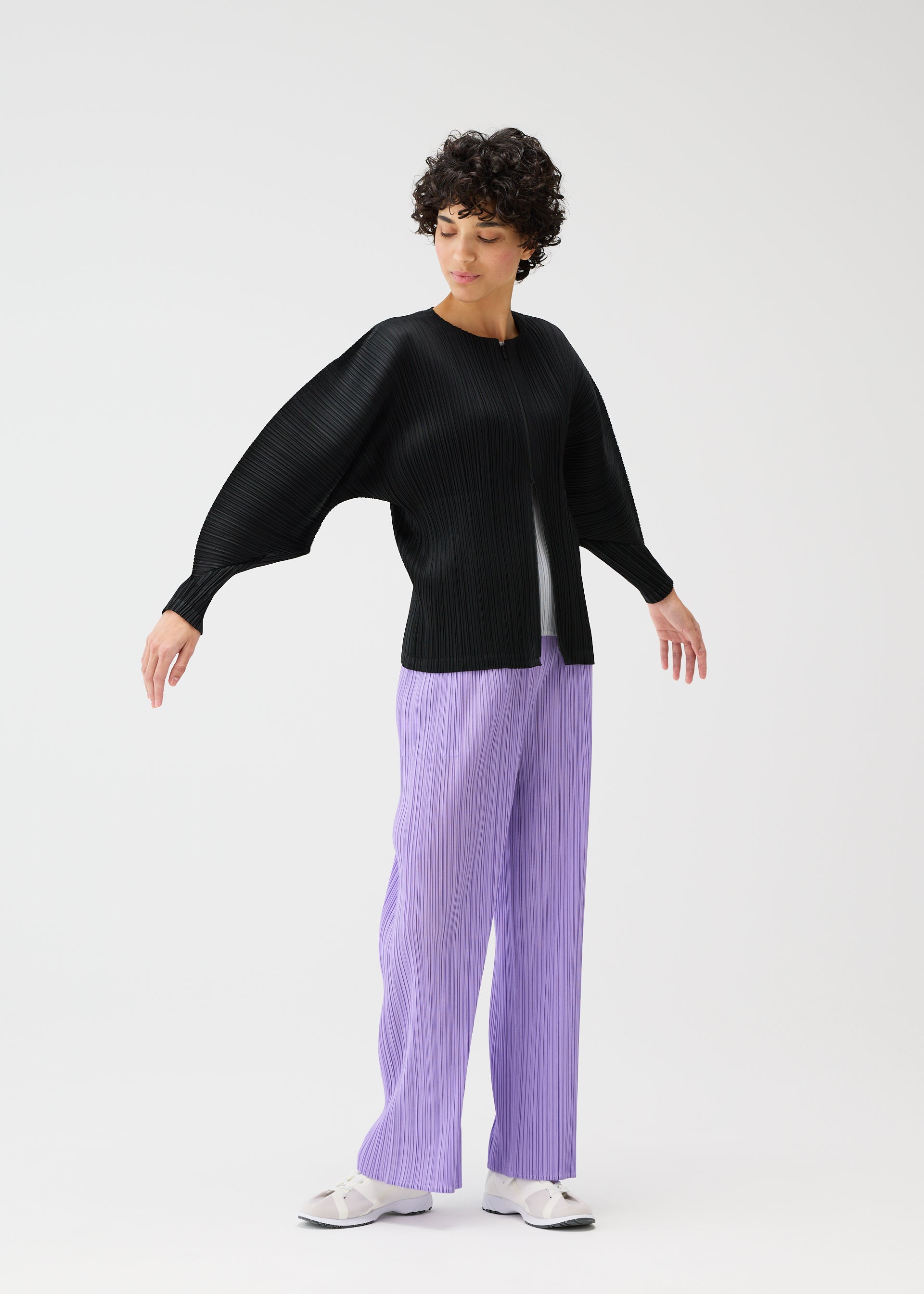 MONTHLY COLORS : APRIL – isseymiyake.com