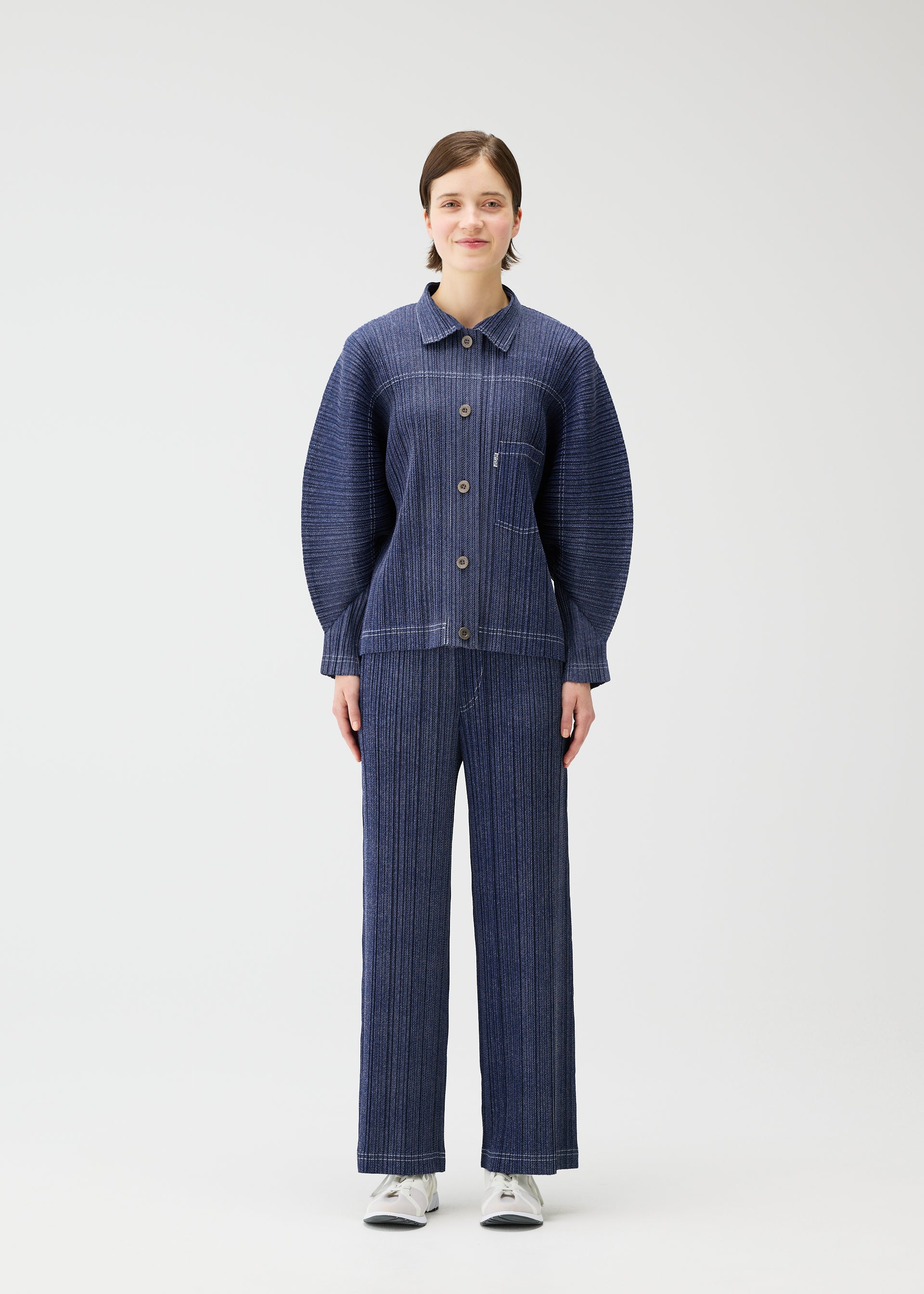 PLEATS PLEASE ISSEY MIYAKE – isseymiyake.com