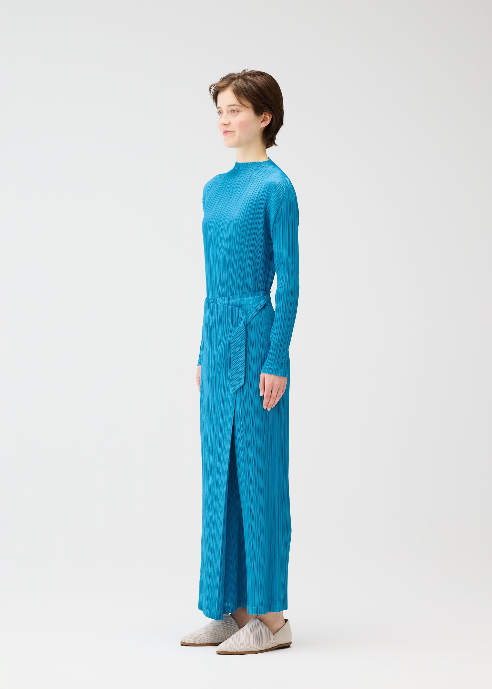 ISSEY MIYAKE 青色 プリーツ ガウチョパンツ Pleats Please Issey Miyake MELLOW PLEATS Cropped Wide-Leg Trousers