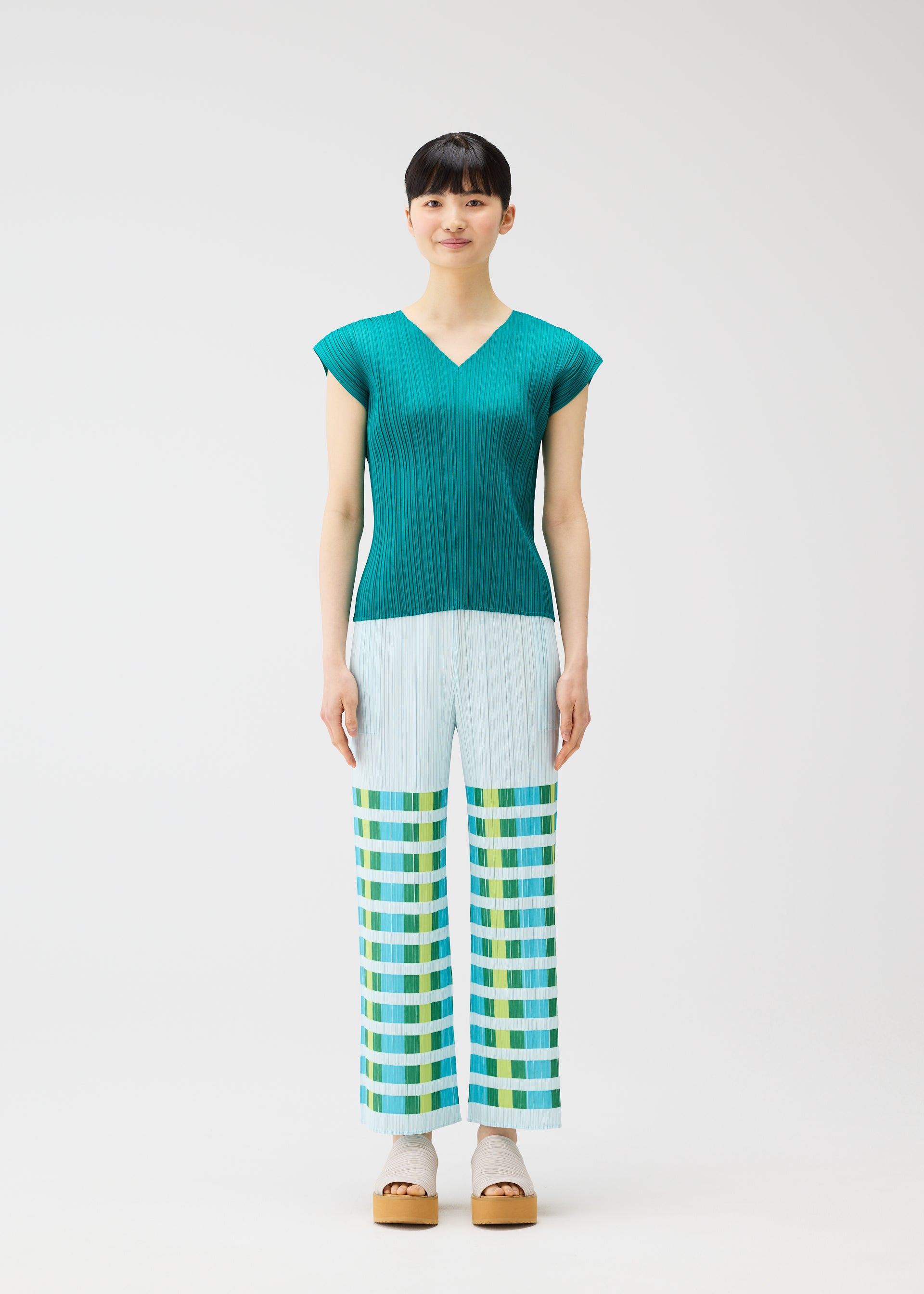 BUMPY BASKET – isseymiyake.com