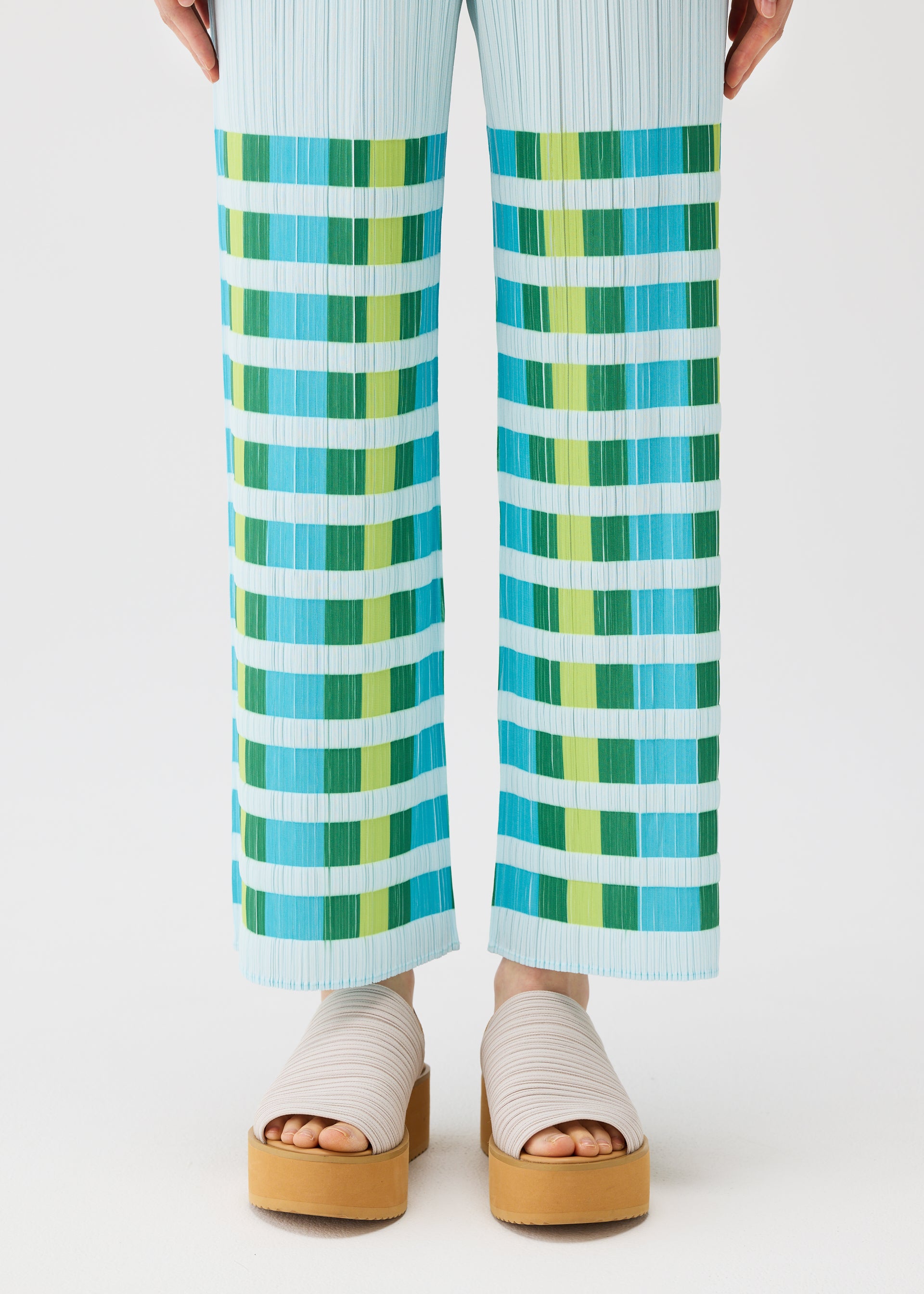 BUMPY BASKET – isseymiyake.com