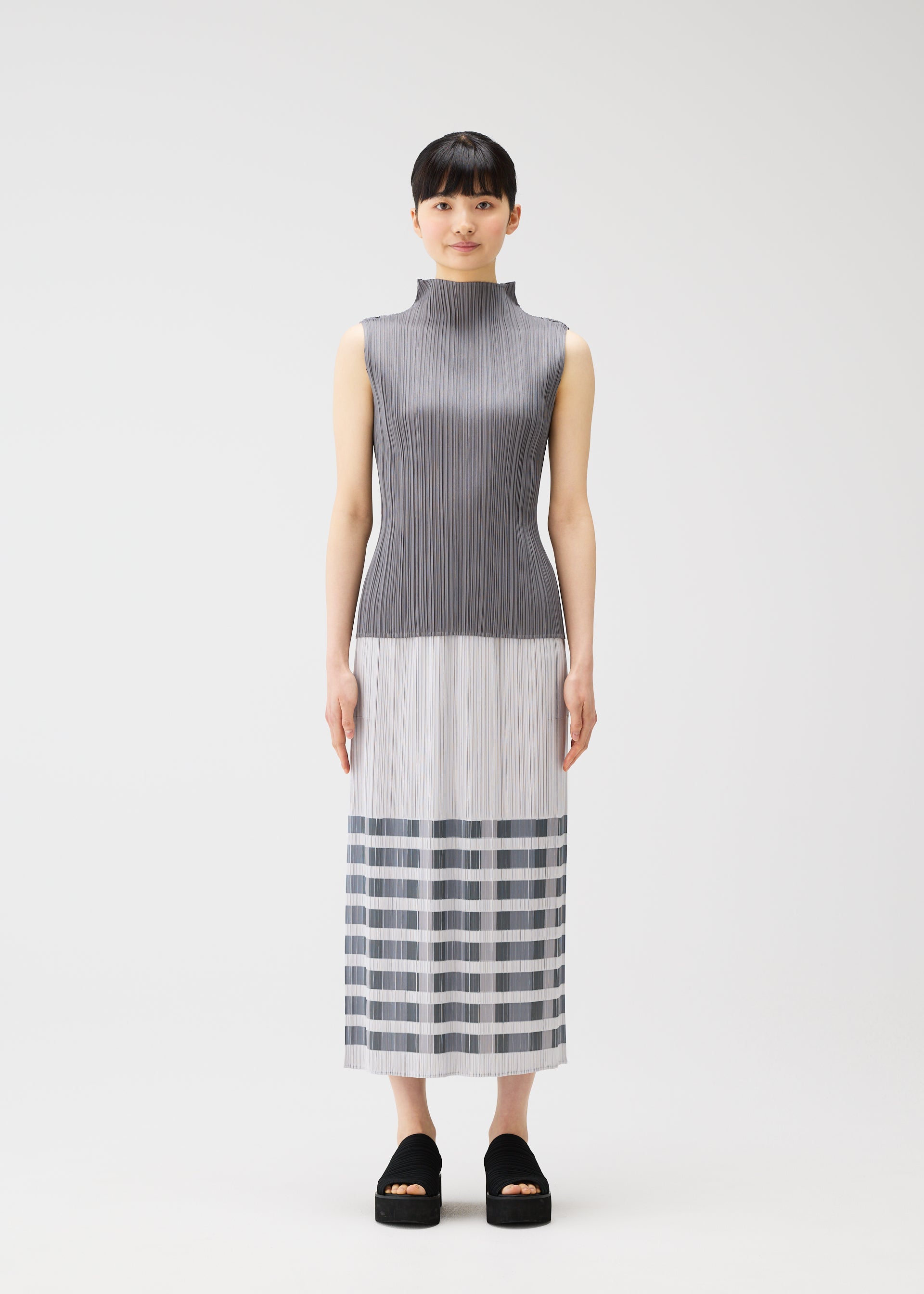 BUMPY BASKET – isseymiyake.com