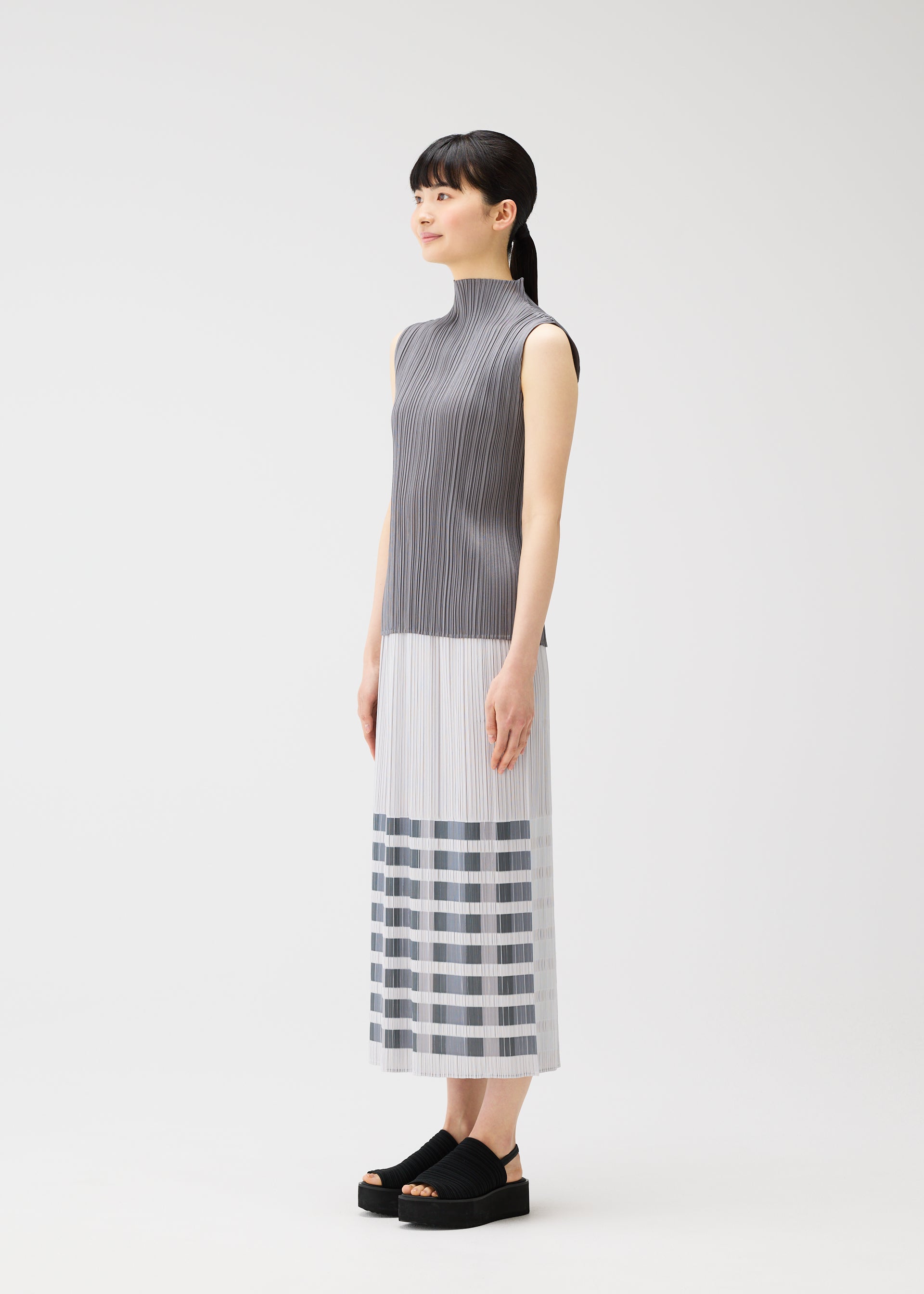 BUMPY BASKET – isseymiyake.com