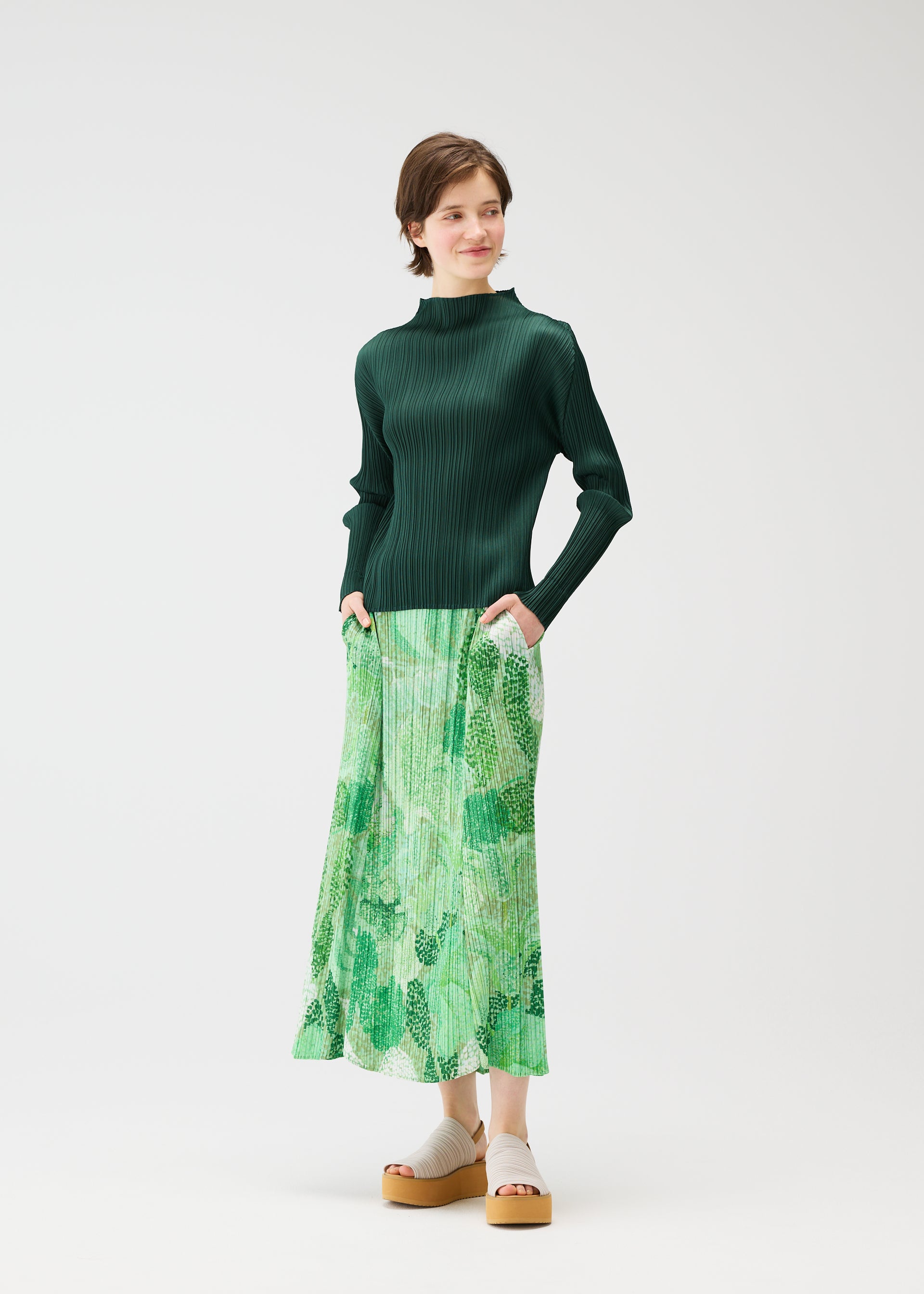 MISSEY MIYAKE ♡青緑 シワ加工　フレアスカート FOGGY FOREST – isseymiyake.com