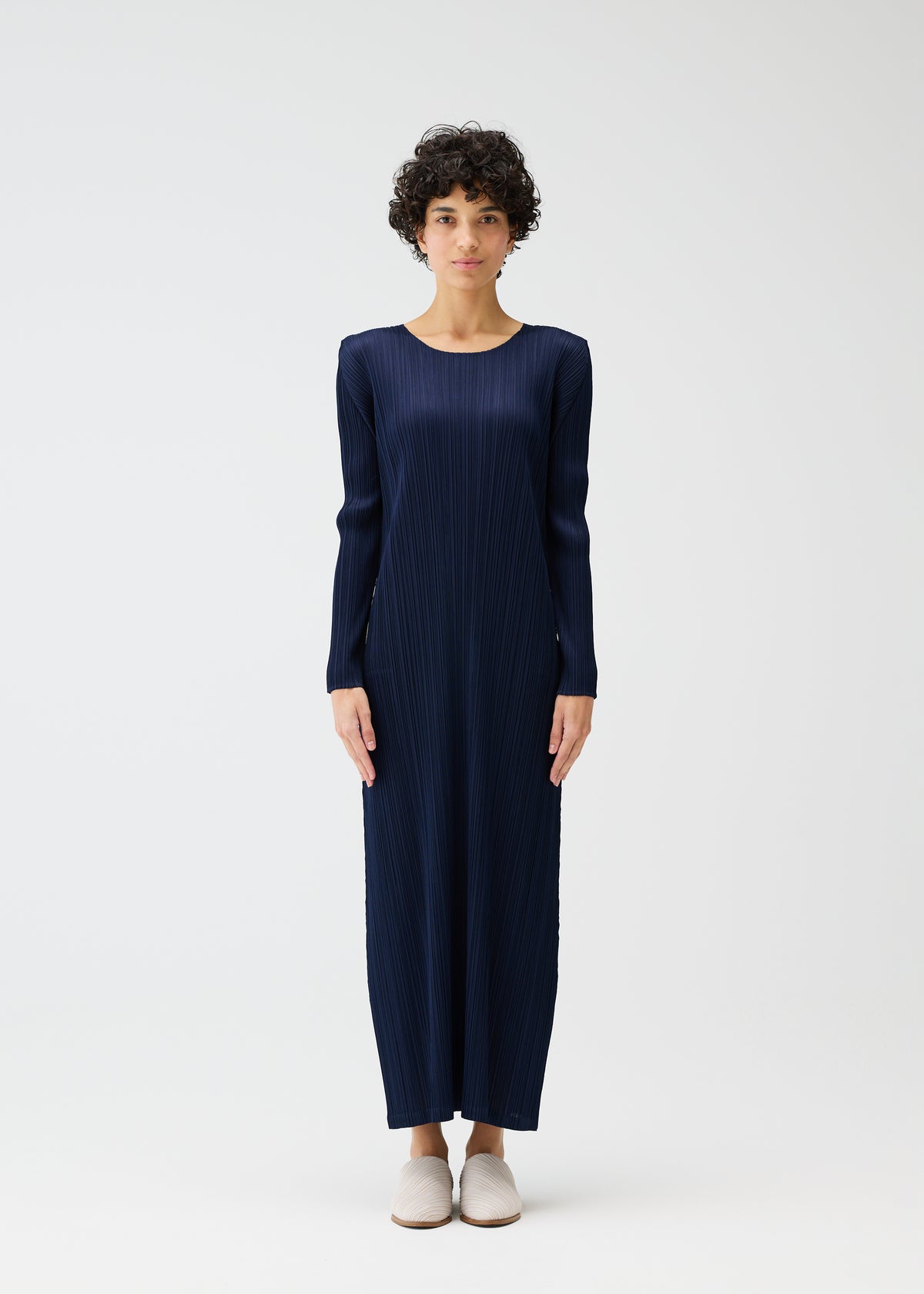 MONTHLY COLORS : JANUARY、ウィメンズ_ワンピース、着用画像1