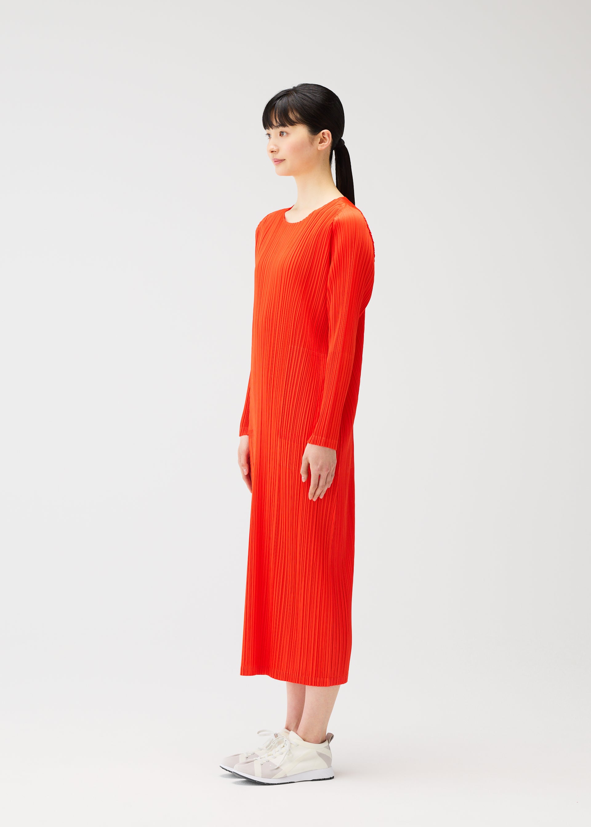 MONTHLY COLORS : FEBRUARY – isseymiyake.com