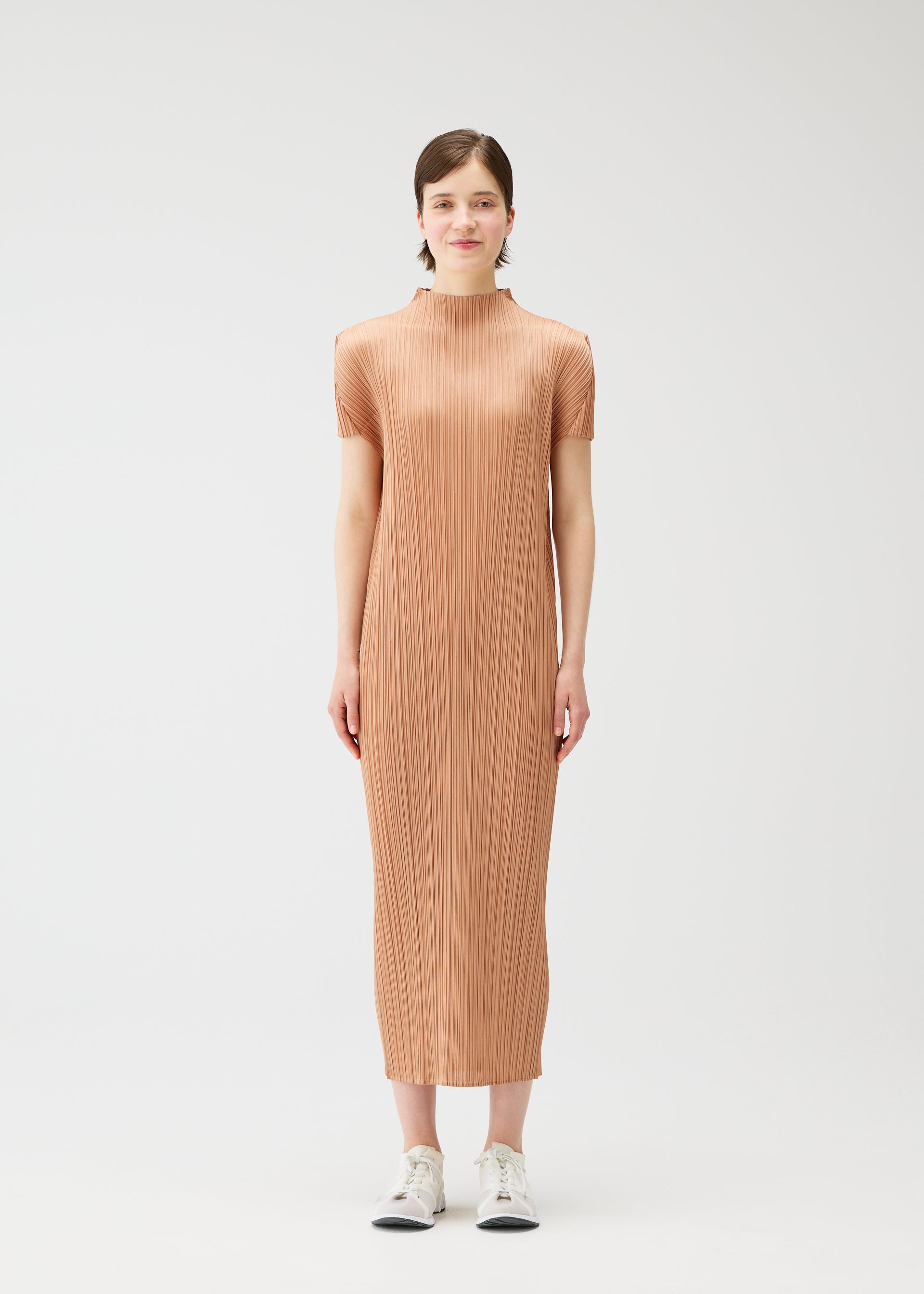 MONTHLY COLORS : JUNE – isseymiyake.com