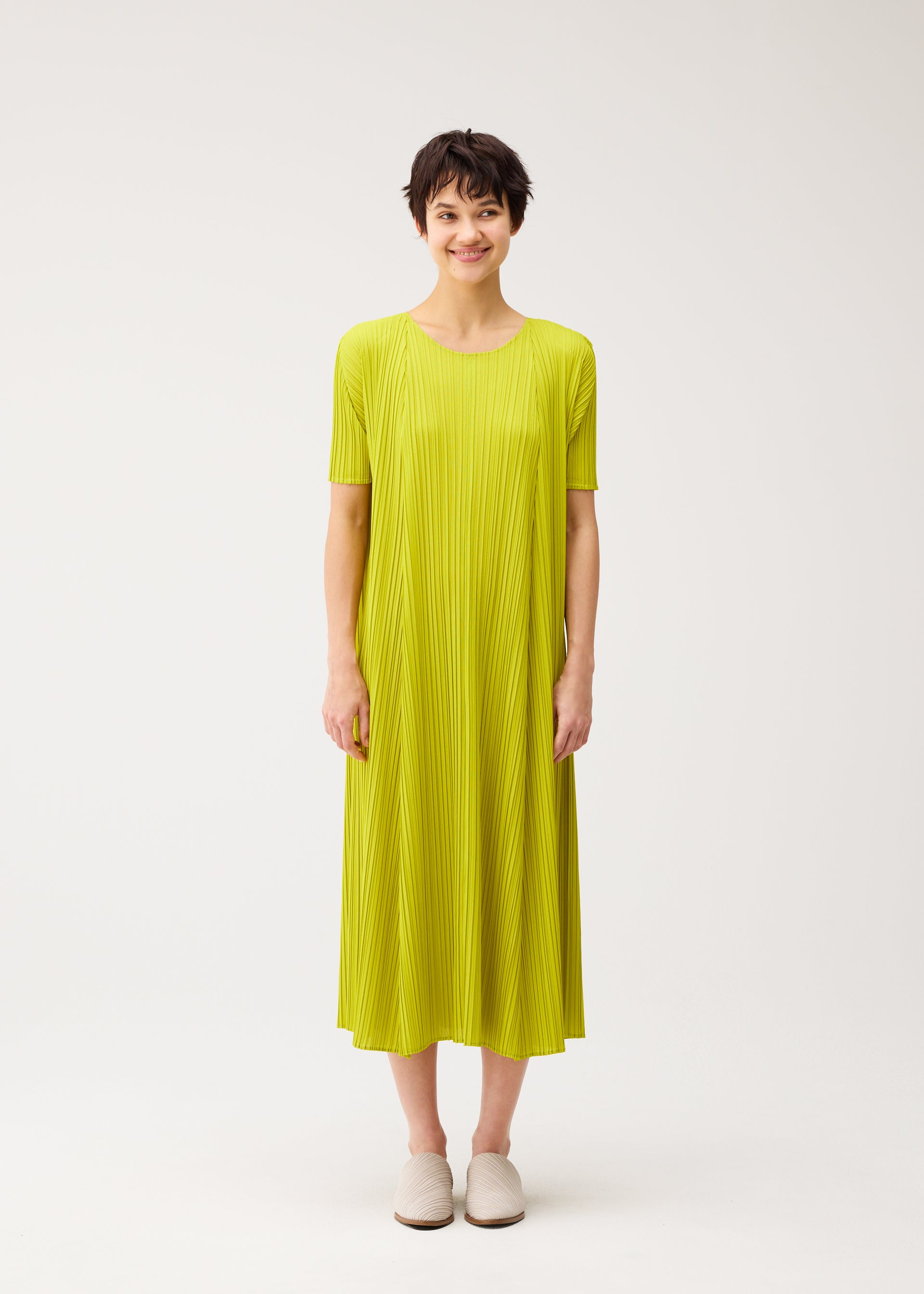 MELLOW PLEATS – isseymiyake.com