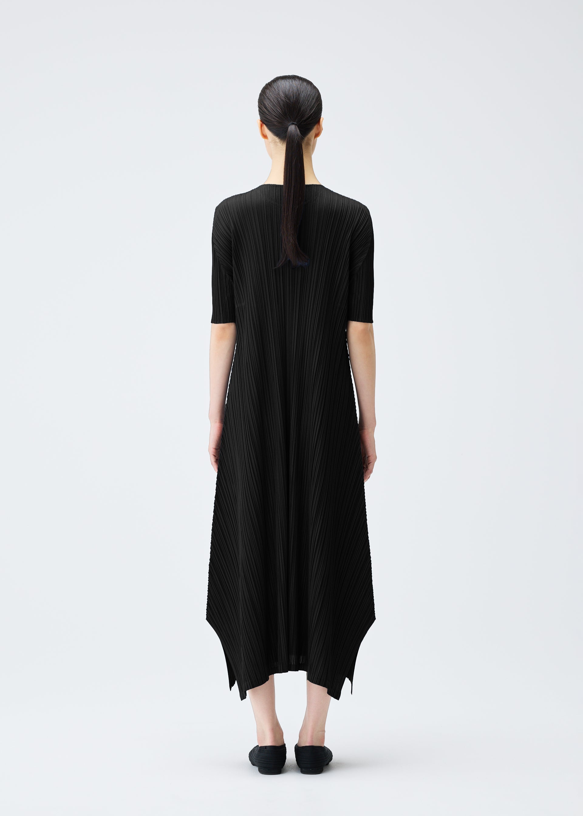 MELLOW PLEATS、ウィメンズ_ワンピース、着用画像3