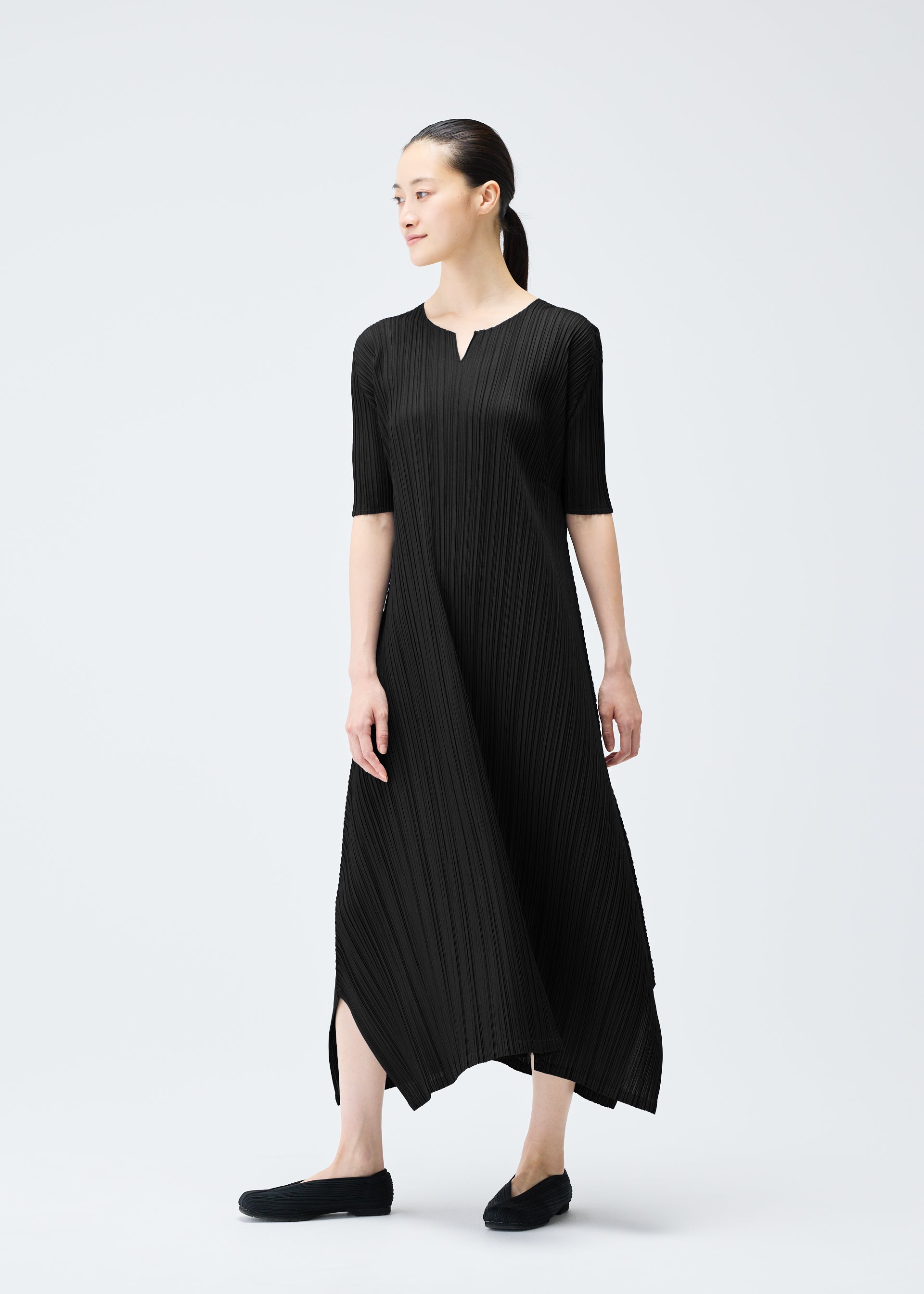 MELLOW PLEATS – isseymiyake.com