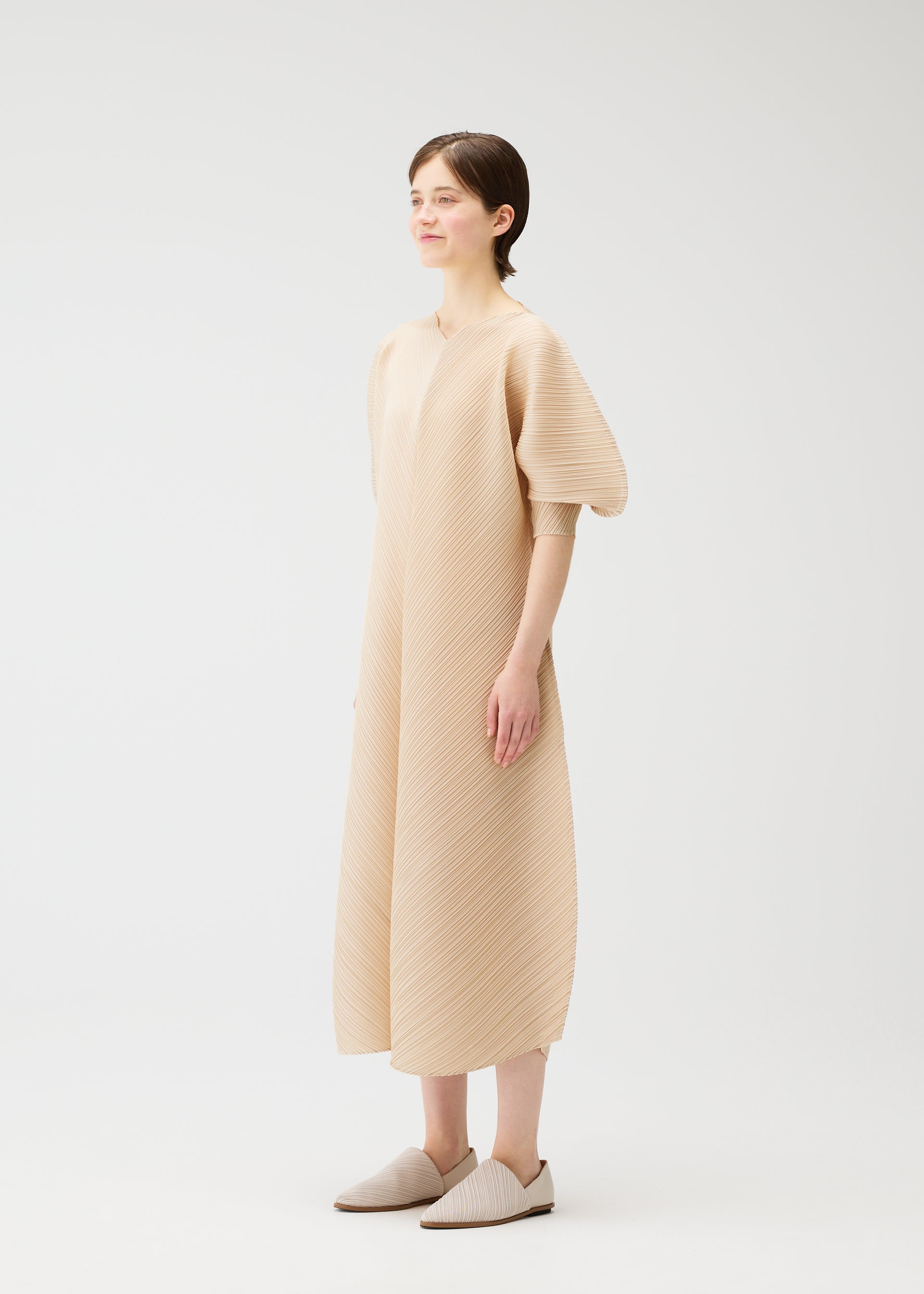 ☆みゆき☆ TOCCA*ワンピース 110cm、ベージュ COAST – isseymiyake.com