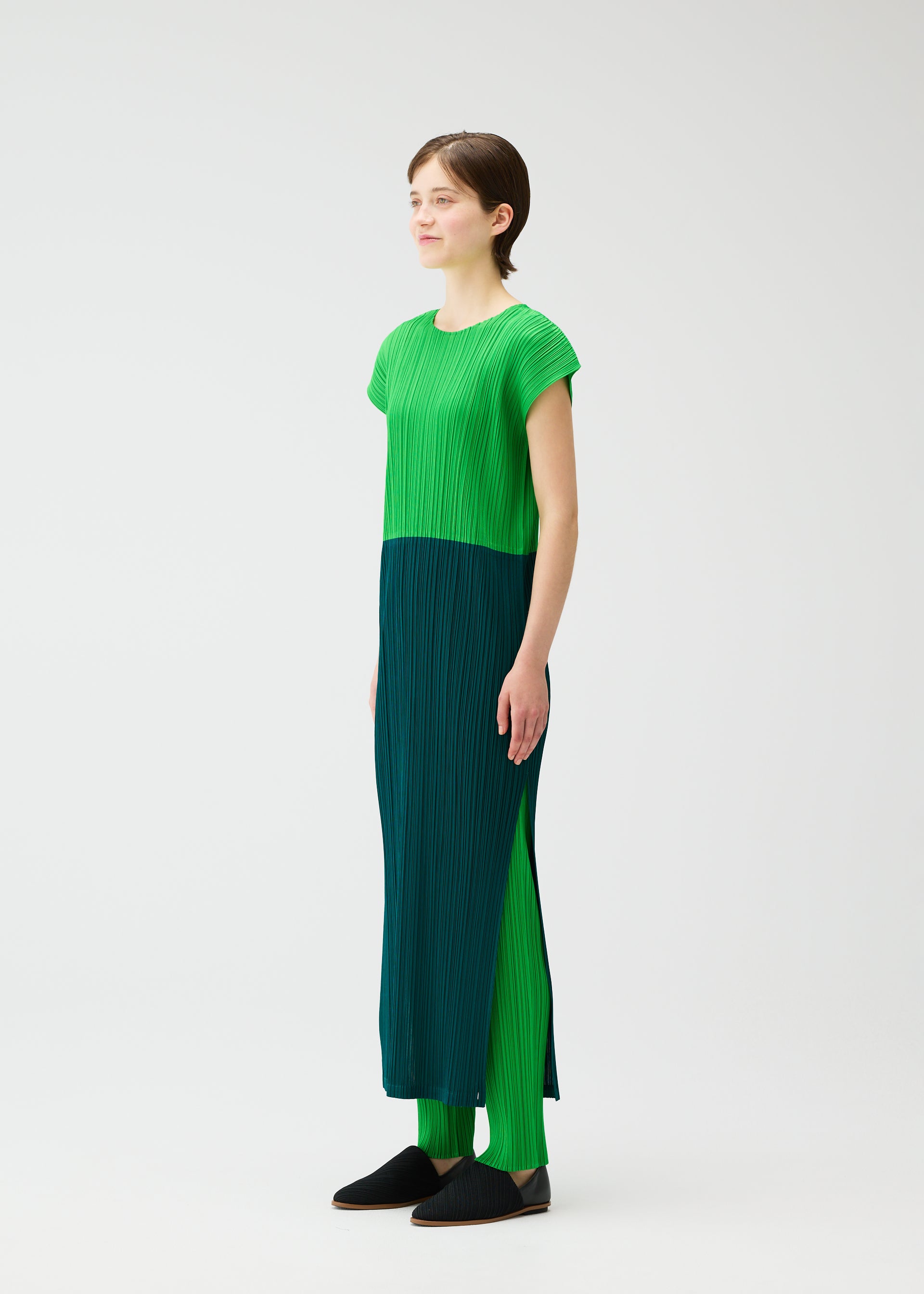SWING – isseymiyake.com
