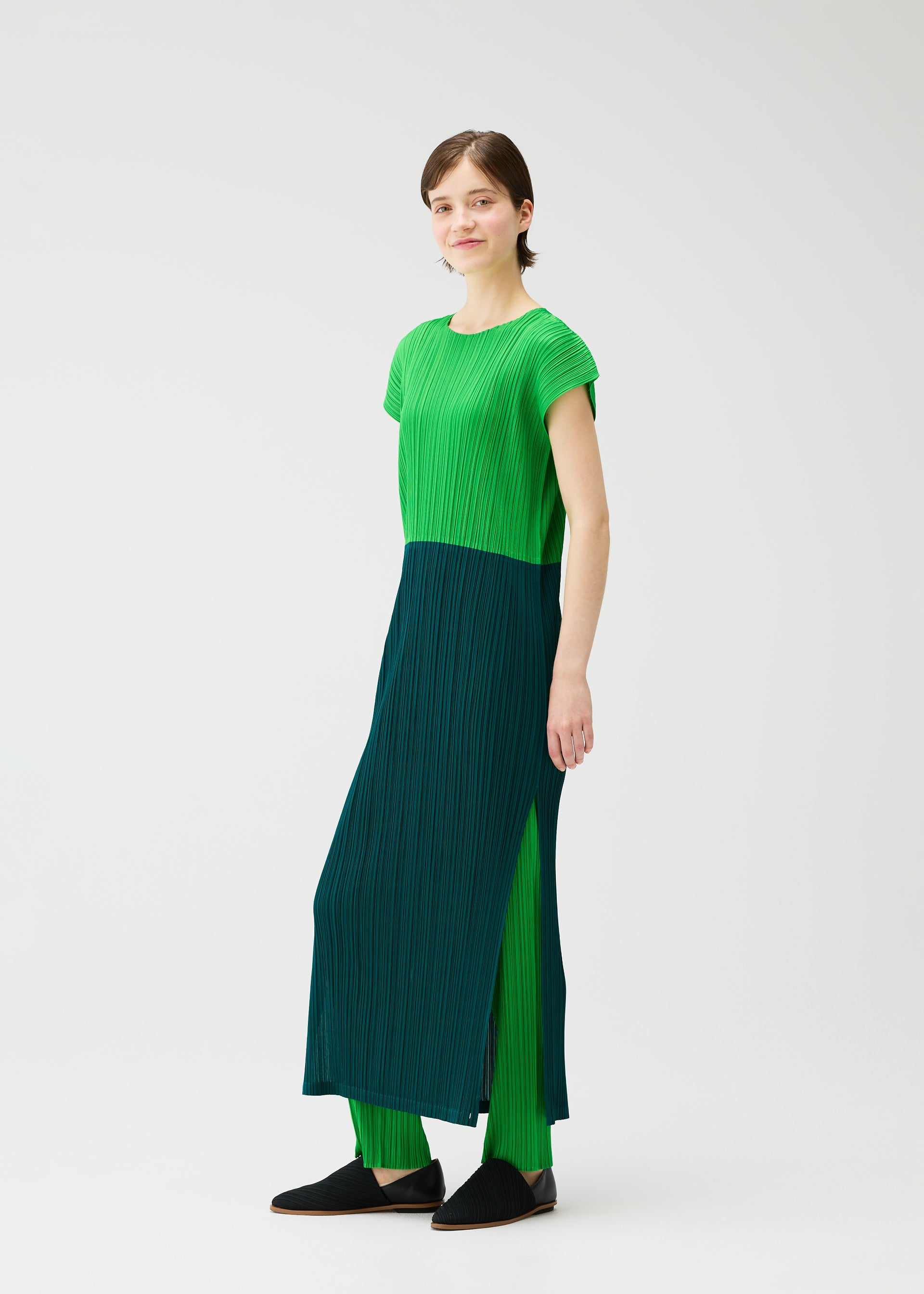 SWING – isseymiyake.com