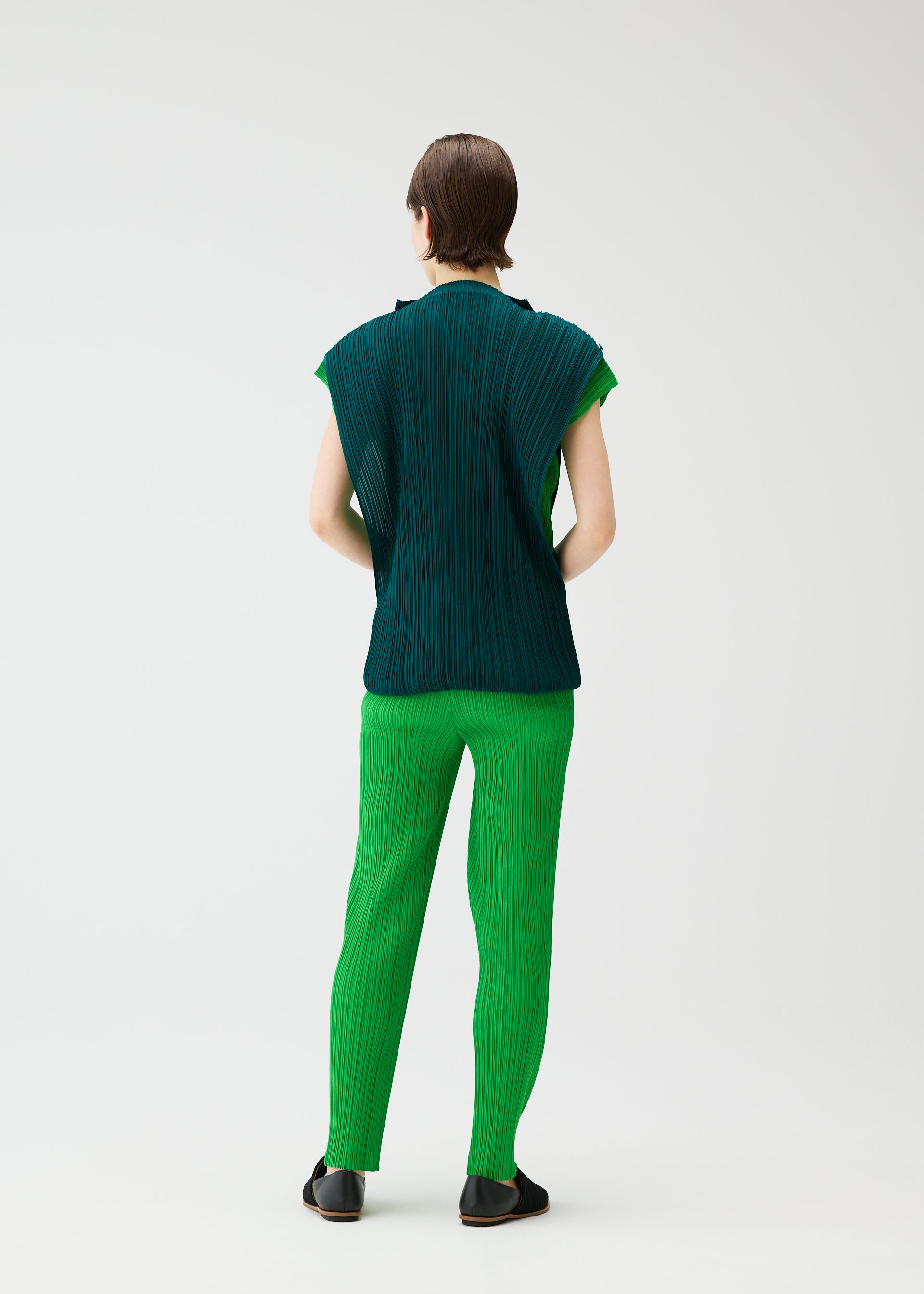 SWING – isseymiyake.com