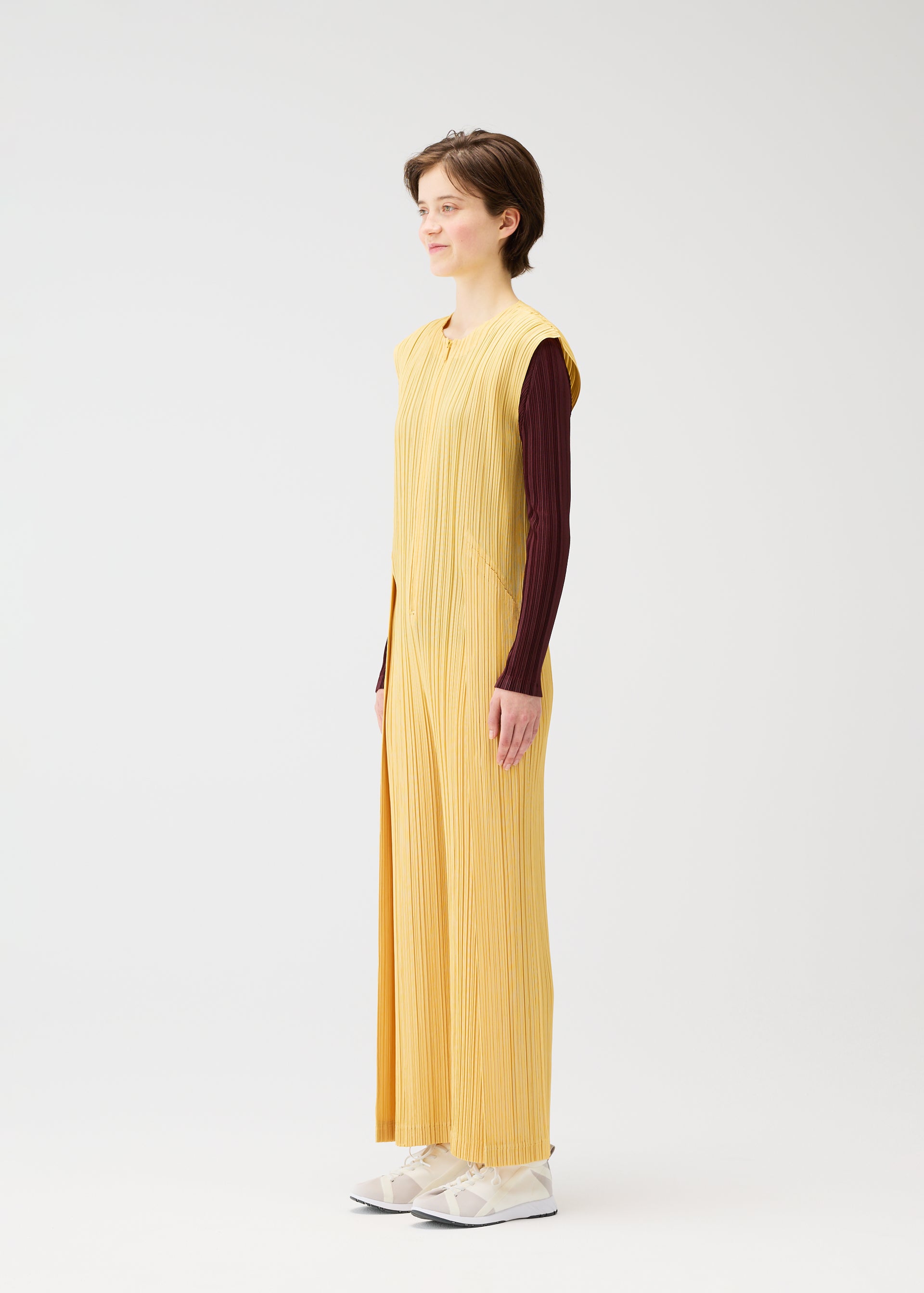 THICKER BOTTOMS 1 – isseymiyake.com
