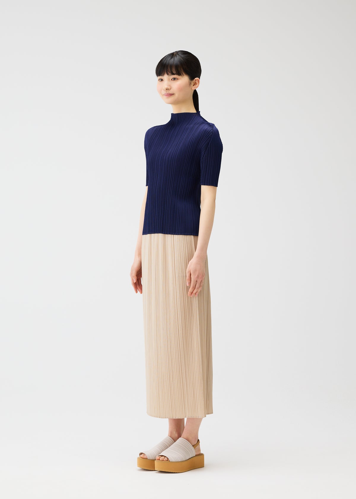 MONTHLY COLORS : MAY、ウィメンズ_トップス_トップ、着用画像2