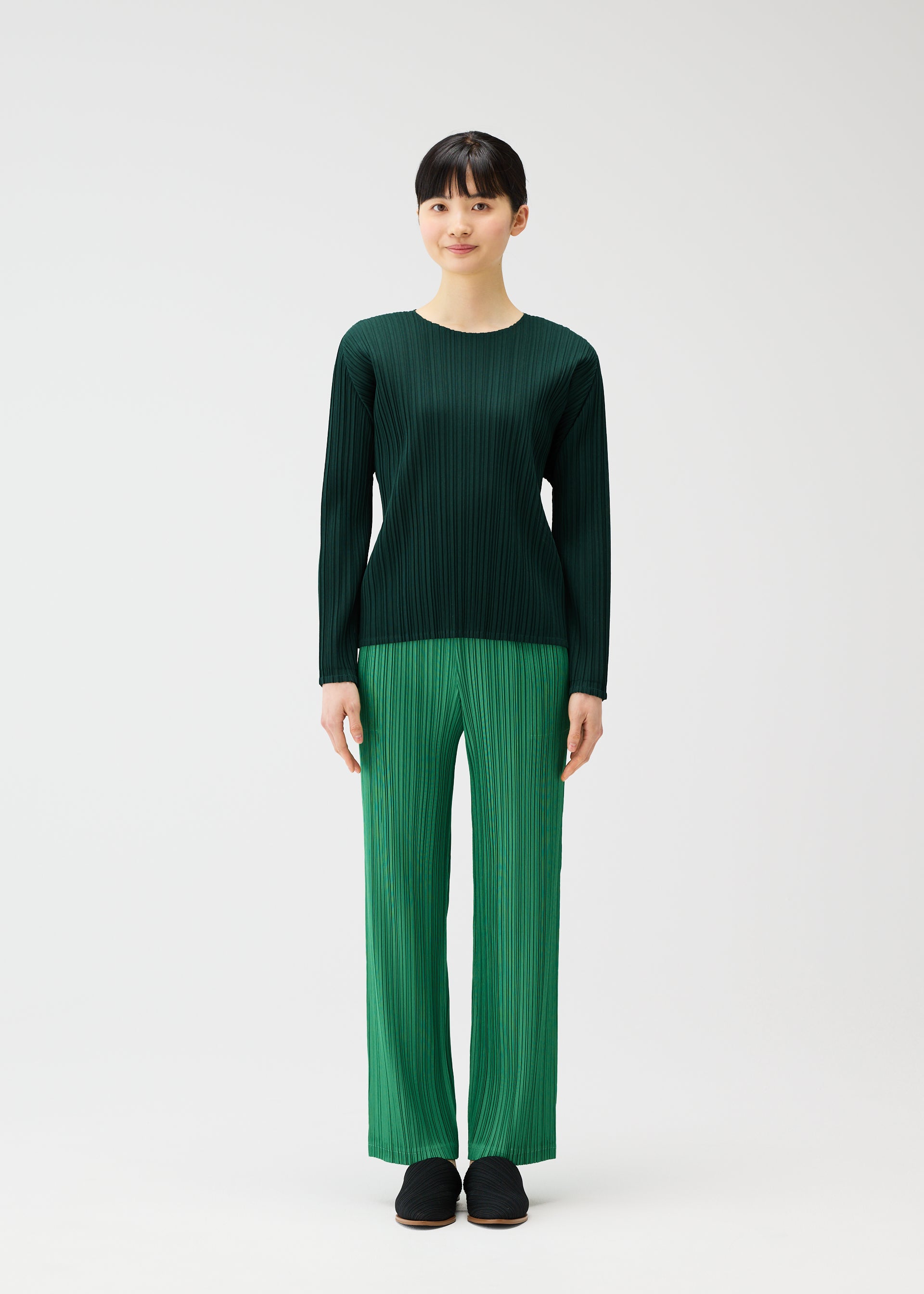 新品未使用プリーツプリーズ　RAMIE PLEATS  トップスJO222 PLEATS PLEASE ISSEY MIYAKE - 新品未使用プリーツプリーズ RAMIE