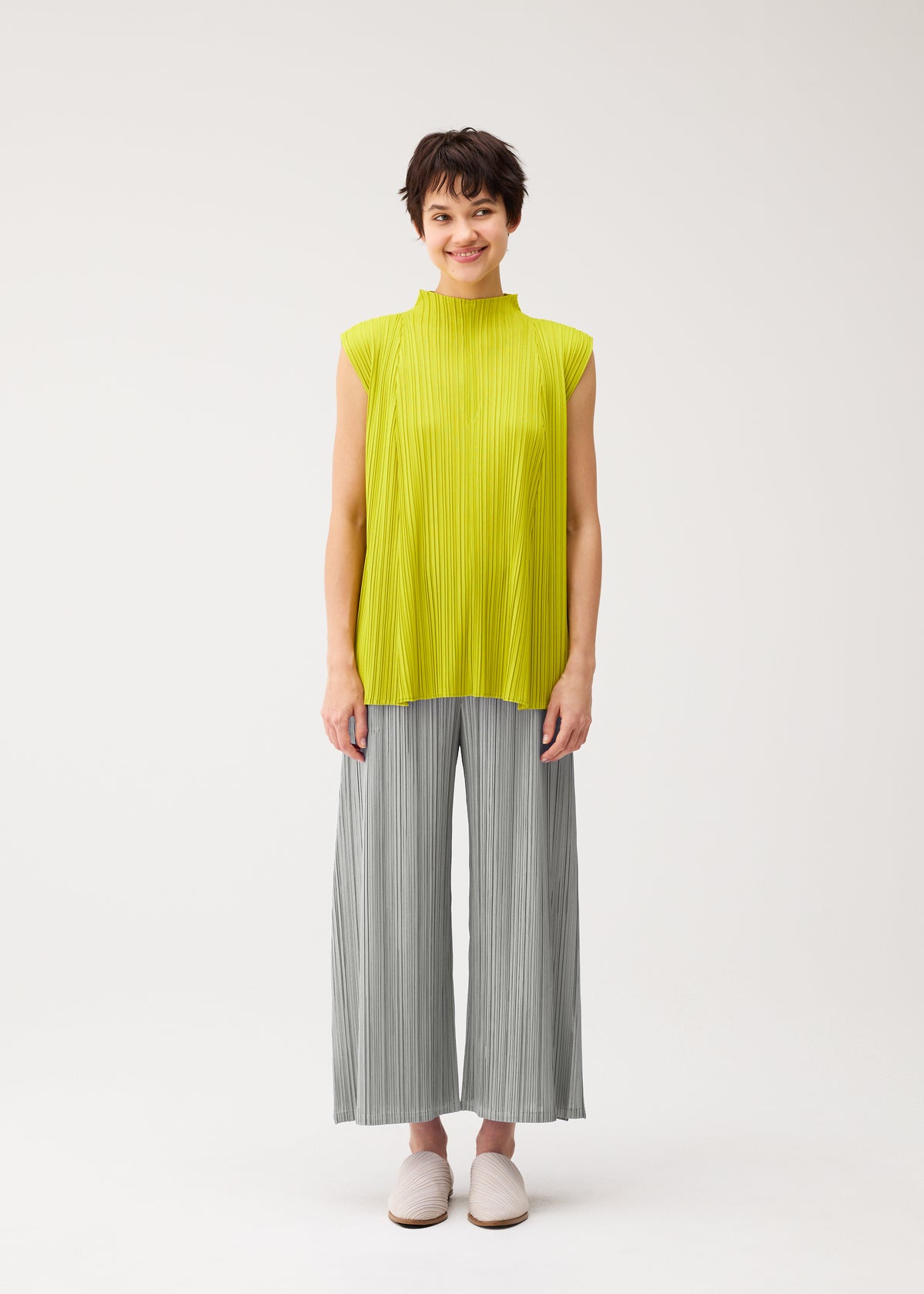 MELLOW PLEATS、ウィメンズ_トップス_トップ、着用画像1
