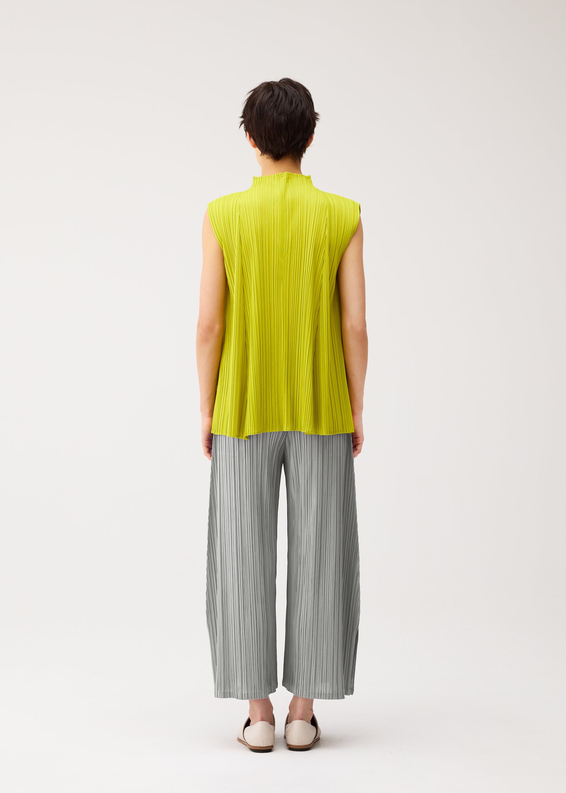 MELLOW PLEATS、ウィメンズ_トップス_トップ、着用画像3