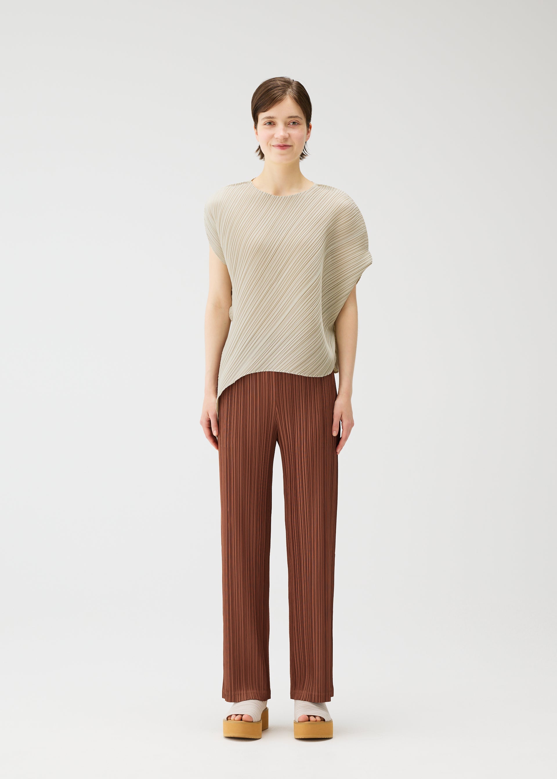 LEAF – isseymiyake.com