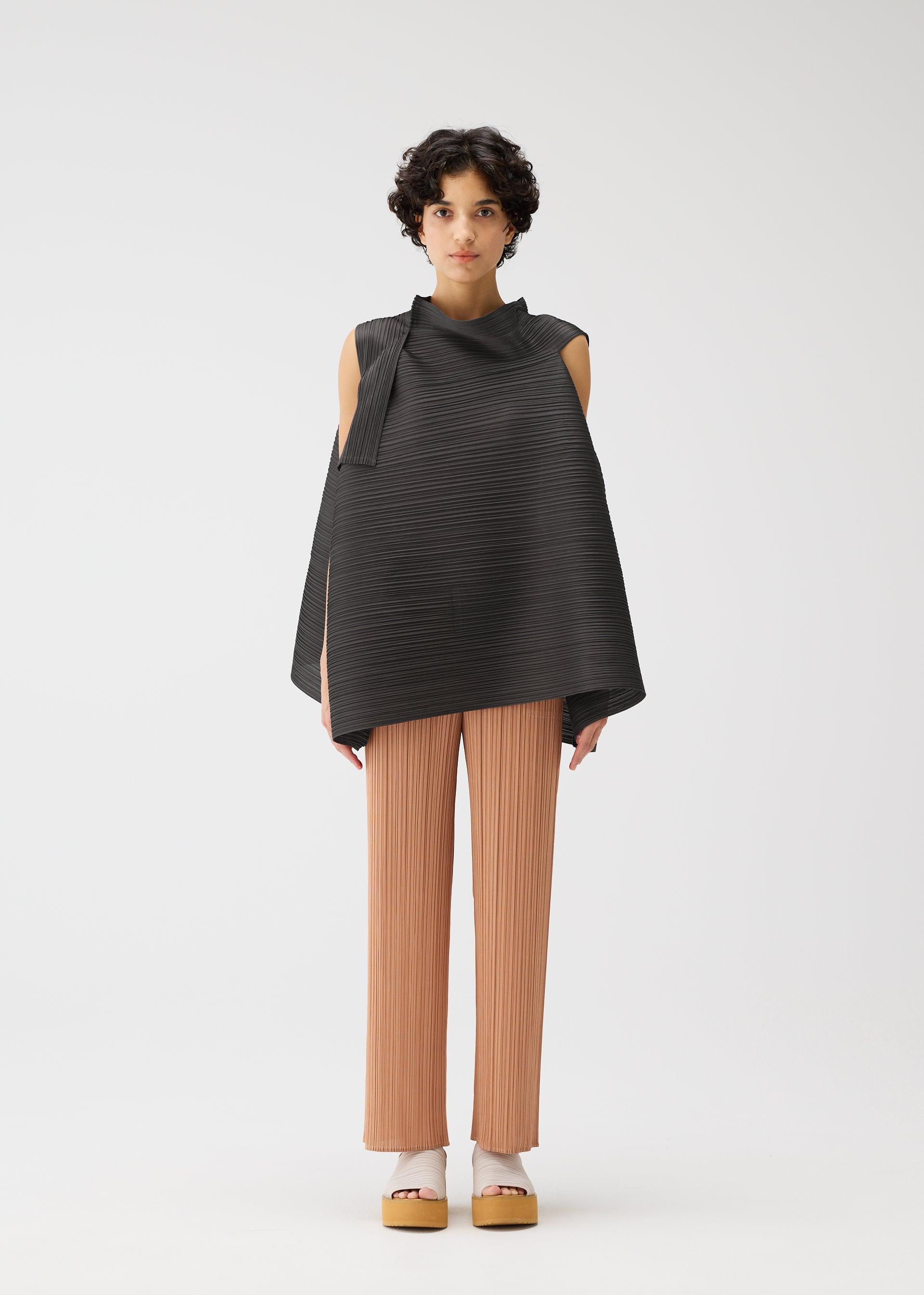 BOUNCY BASKET – isseymiyake.com
