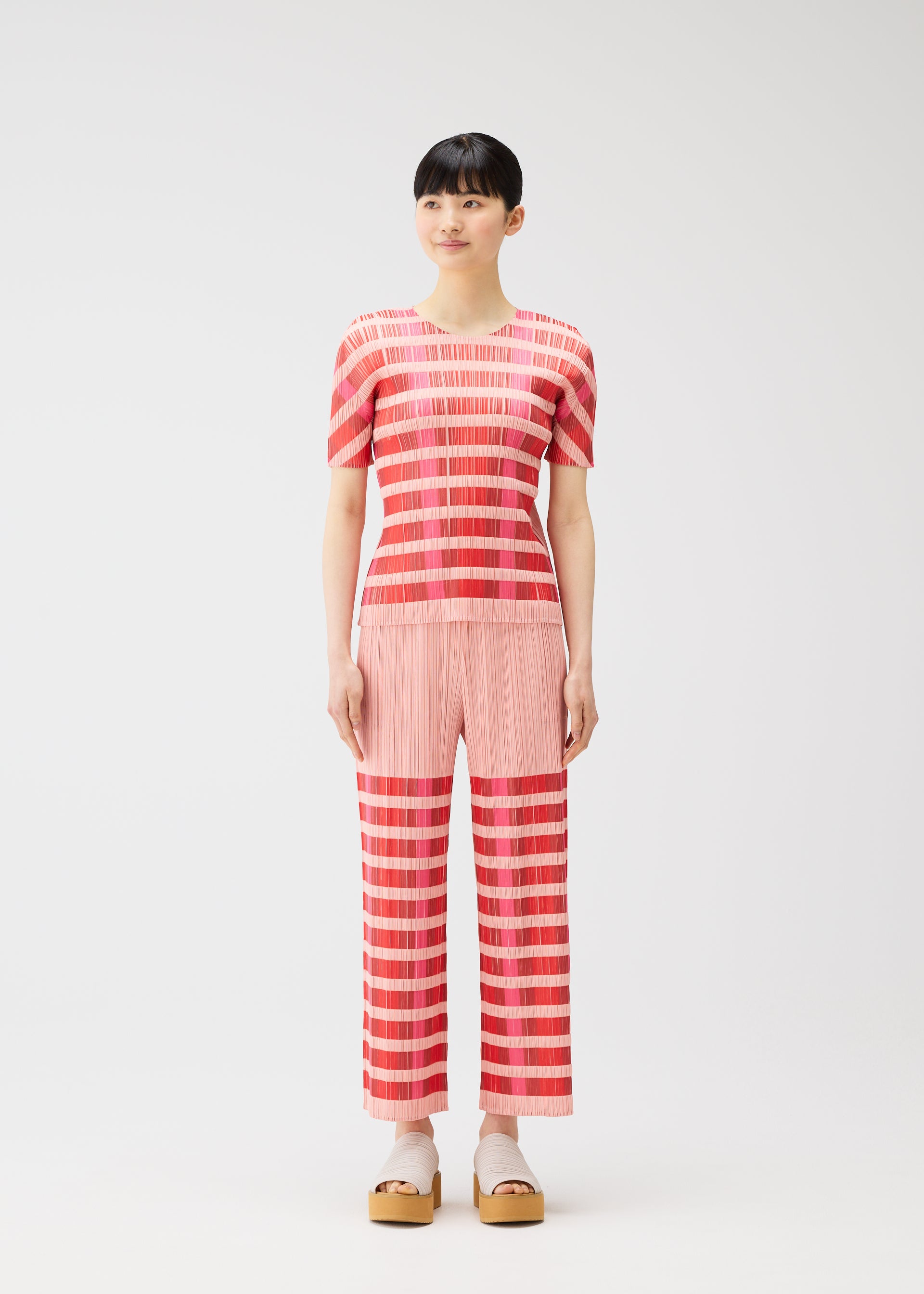 BUMPY BASKET – isseymiyake.com