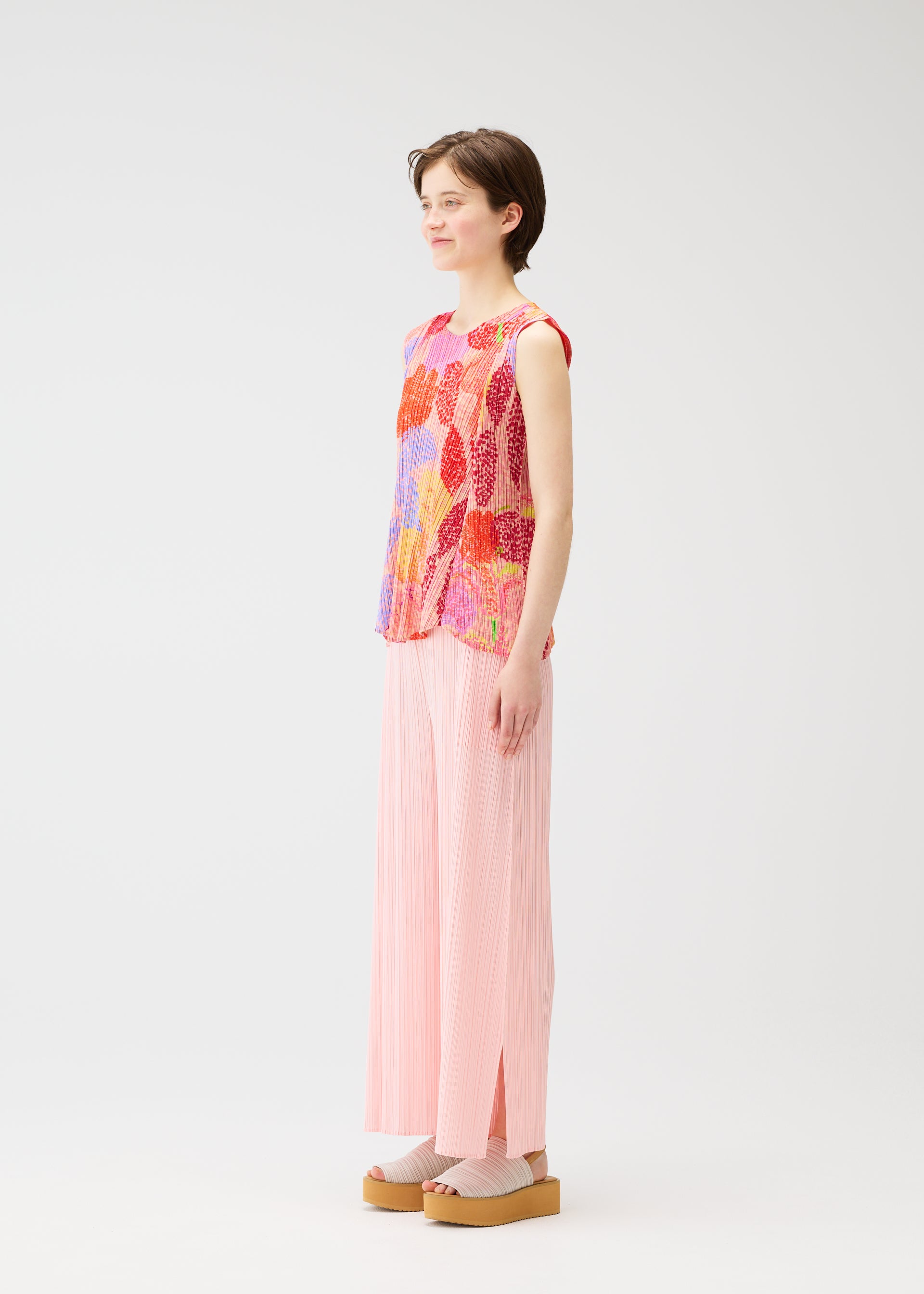 FOGGY FOREST – isseymiyake.com