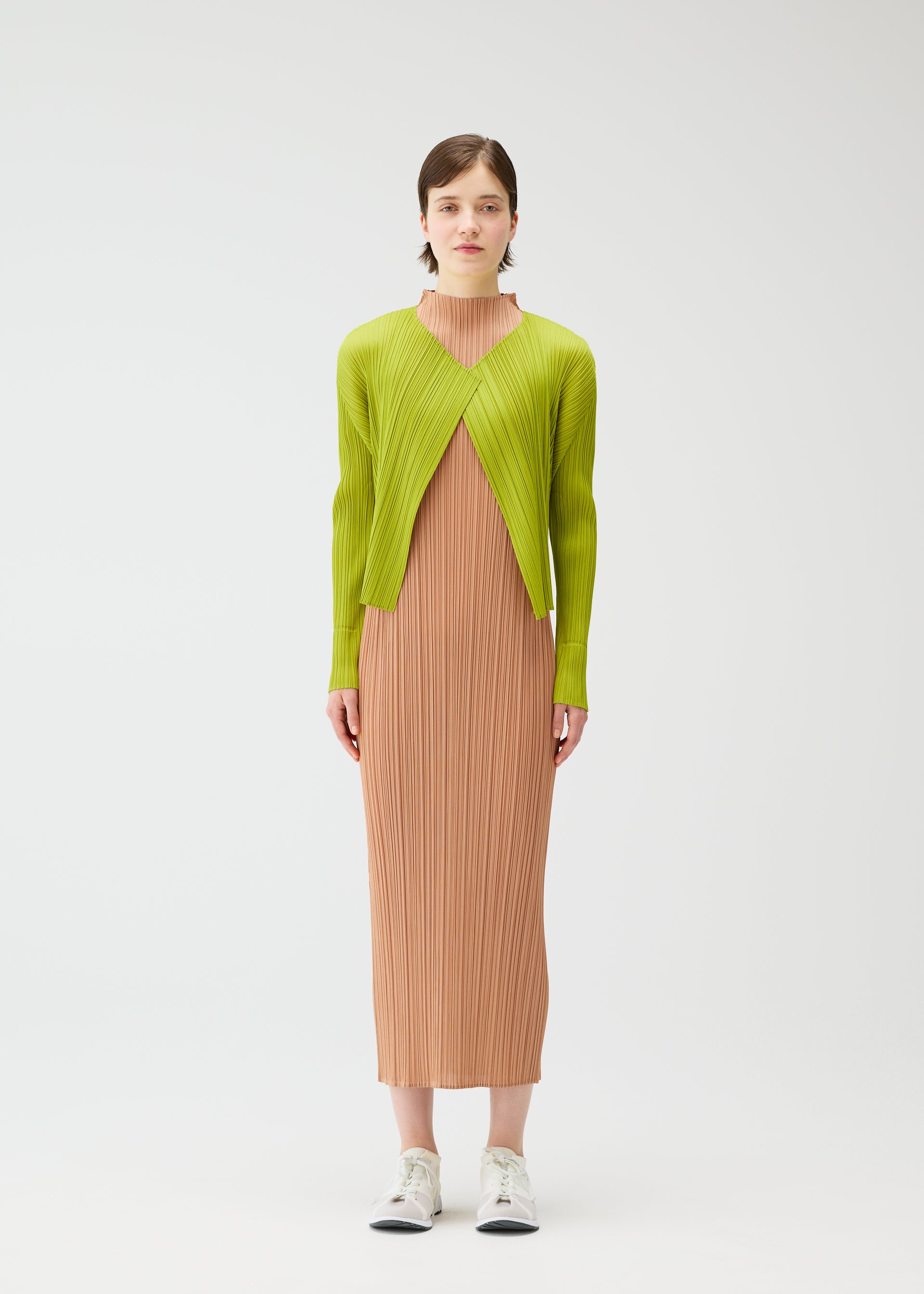 PLEATS PLEASE ISSEY MIYAKE – isseymiyake.com