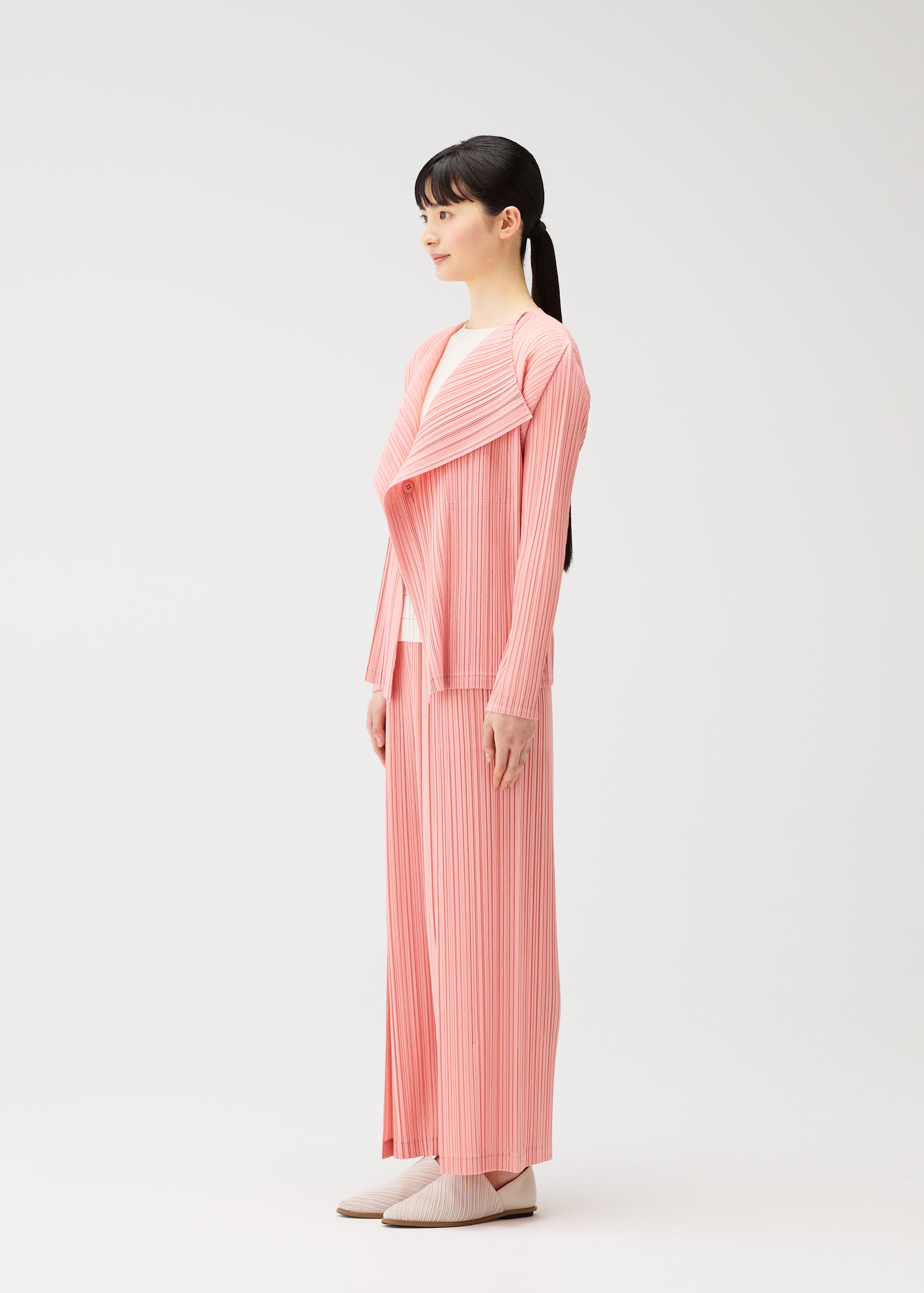 RAMIE PLEATS – isseymiyake.com