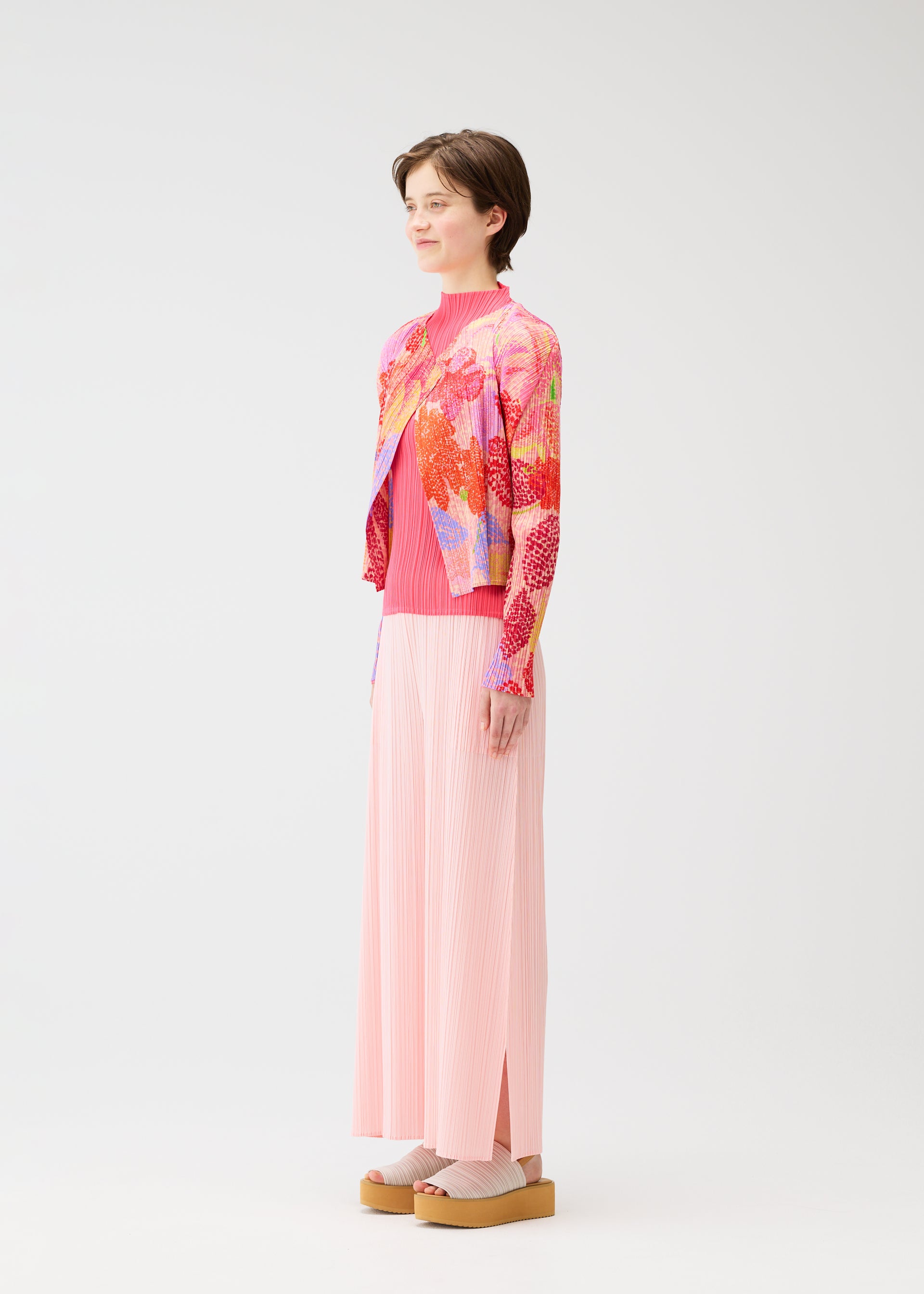 FOGGY FOREST – isseymiyake.com