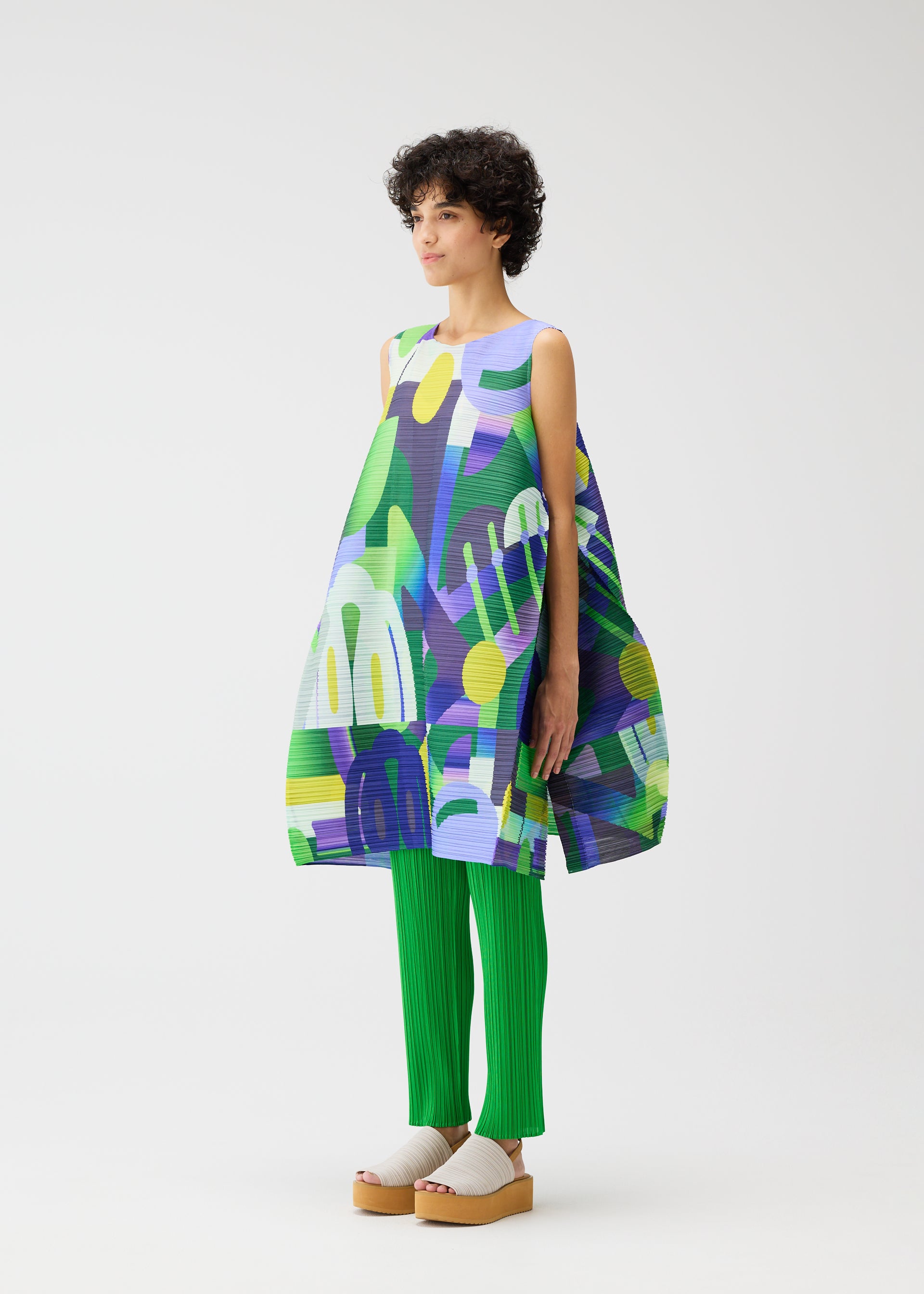PLAYGROUND – isseymiyake.com